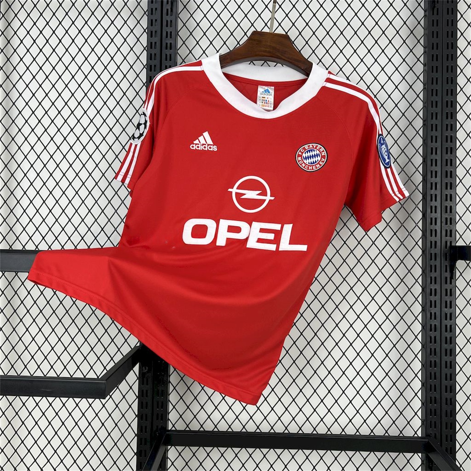 Retro Bayern Munich 2001-02 European Home Red Jersey - UnitedFutballJersey