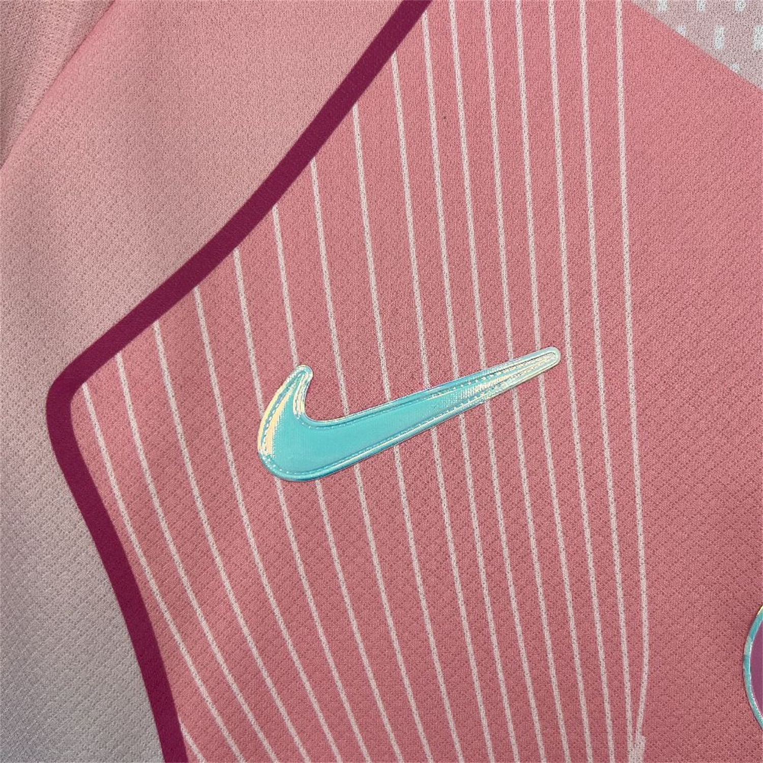 Paris Saint-Germain PSG 25-26 T90 White Lines Pink Gradient Special Jersey - Fans Version - UnitedFutballJersey