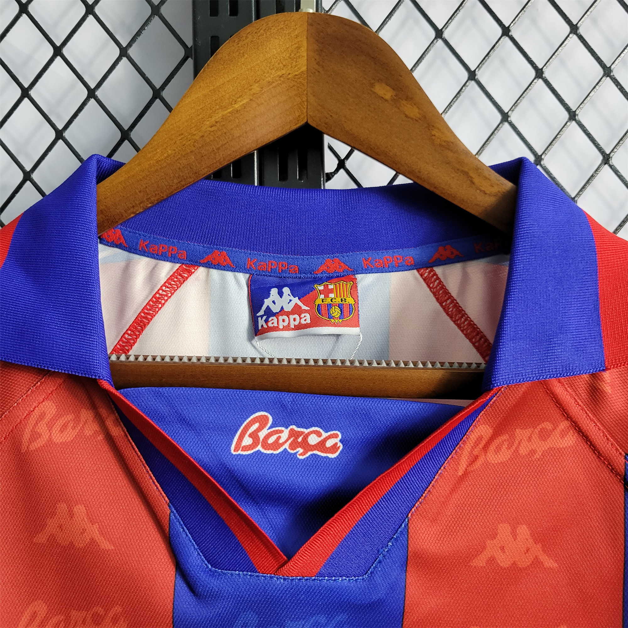 B.A.R.S.A Retro 96-97 Home Stadium Jersey - UnitedFutballJersey
