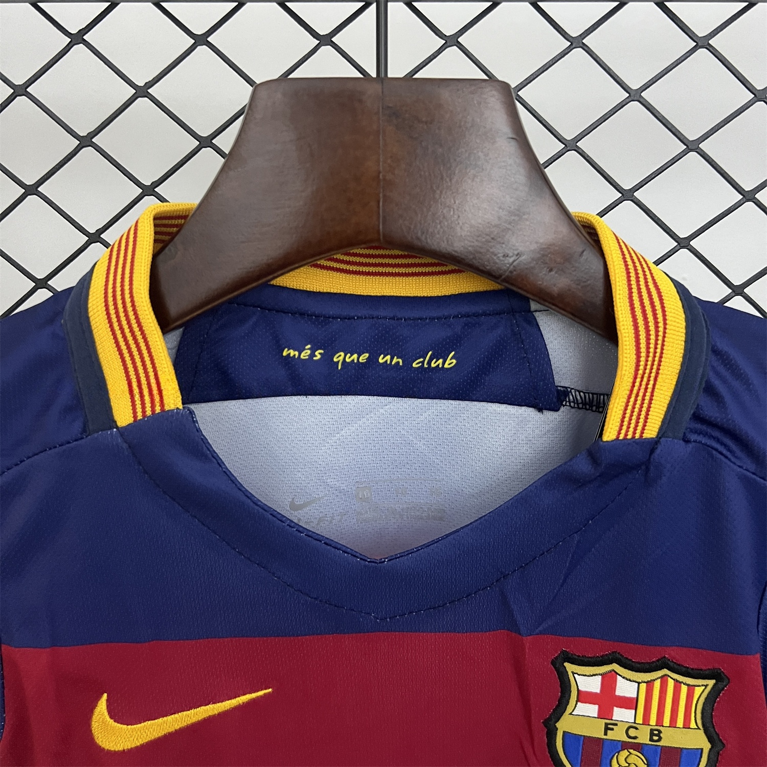 Retro B.A.R.S.A 2015-16 Home Kids Kit - UnitedFutballJersey