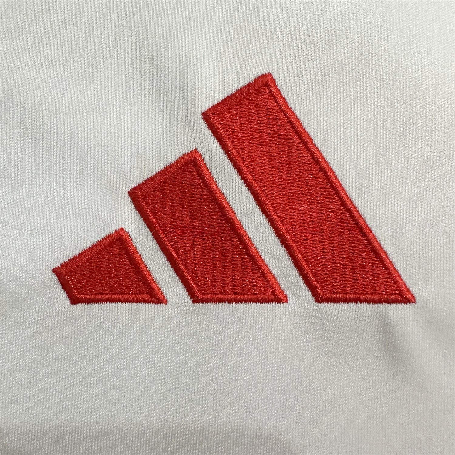 Liver.pool 25-26 Away White Jersey - Fans Version - UnitedFutballJersey