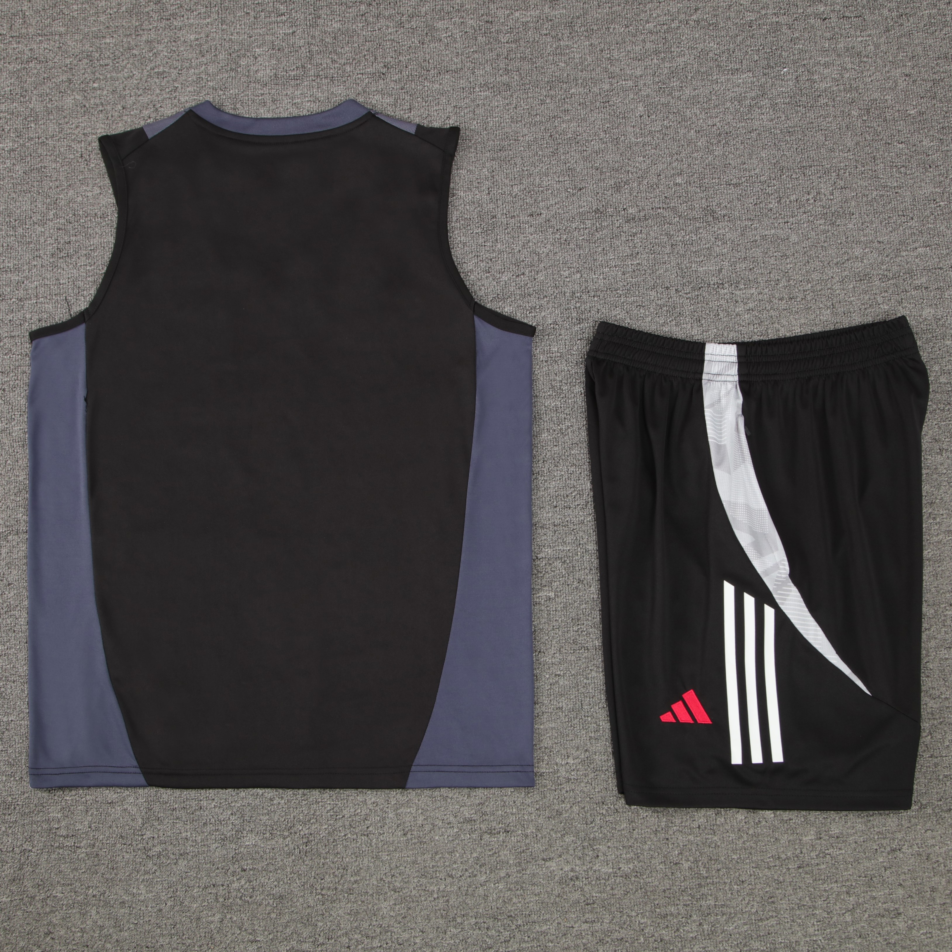 Manchester United 24-25 Vest Training Set - Black - UnitedFutballJersey