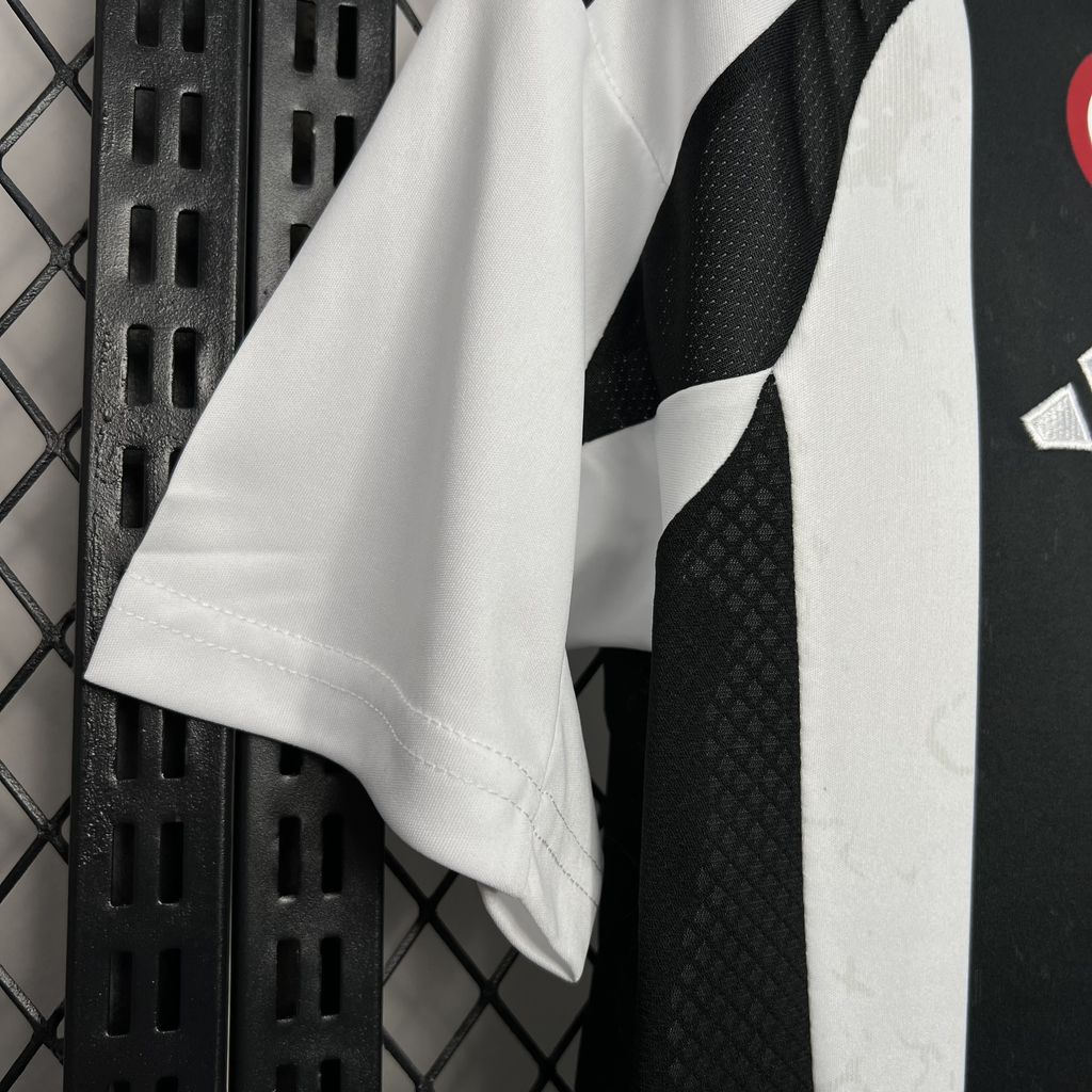 Juventus 24-25 Home Stadium Jersey With Chest Patch - Fans Version - UnitedFutballJersey