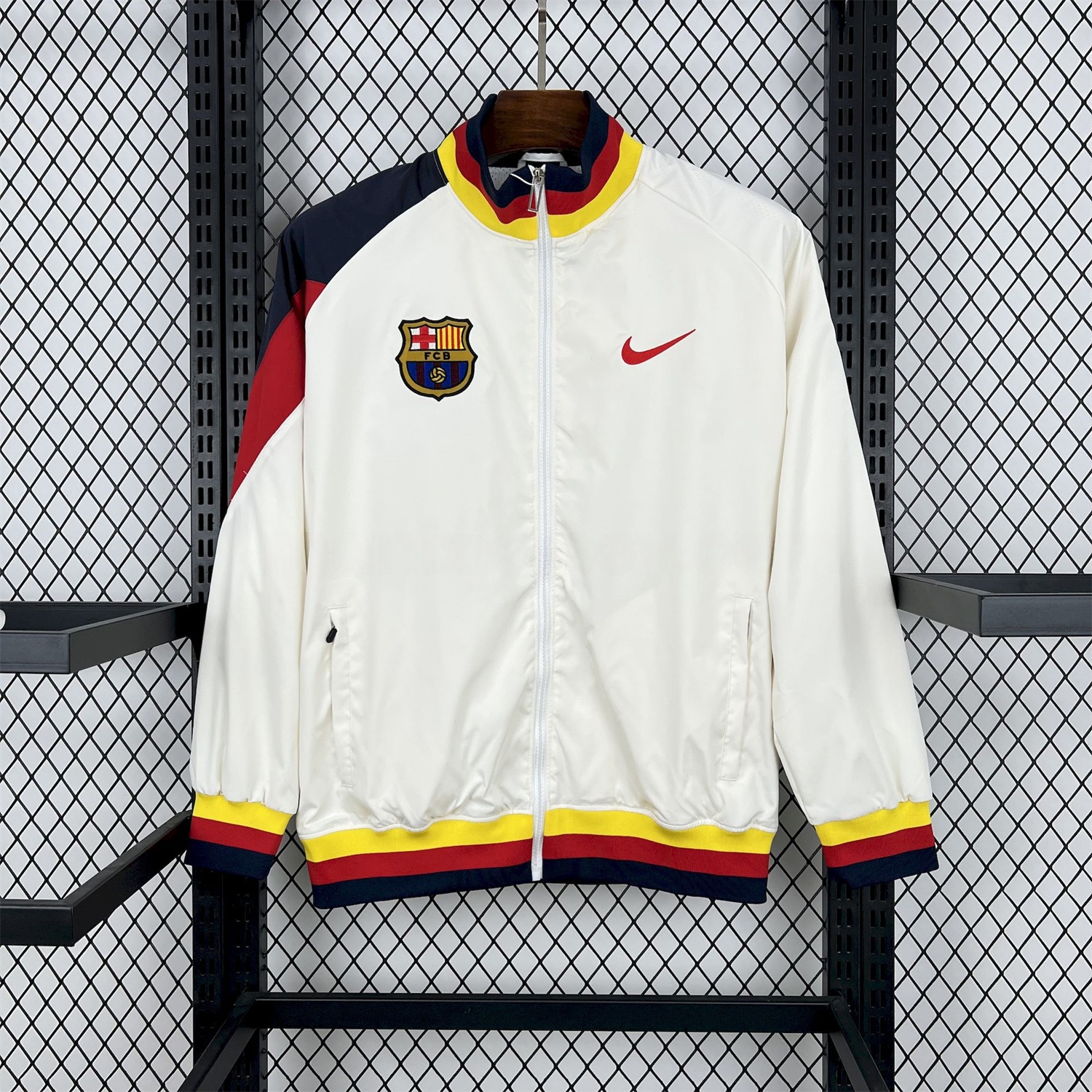 Retro Barcelona 1994-95 Player Windbreaker - White - UnitedFutballJersey