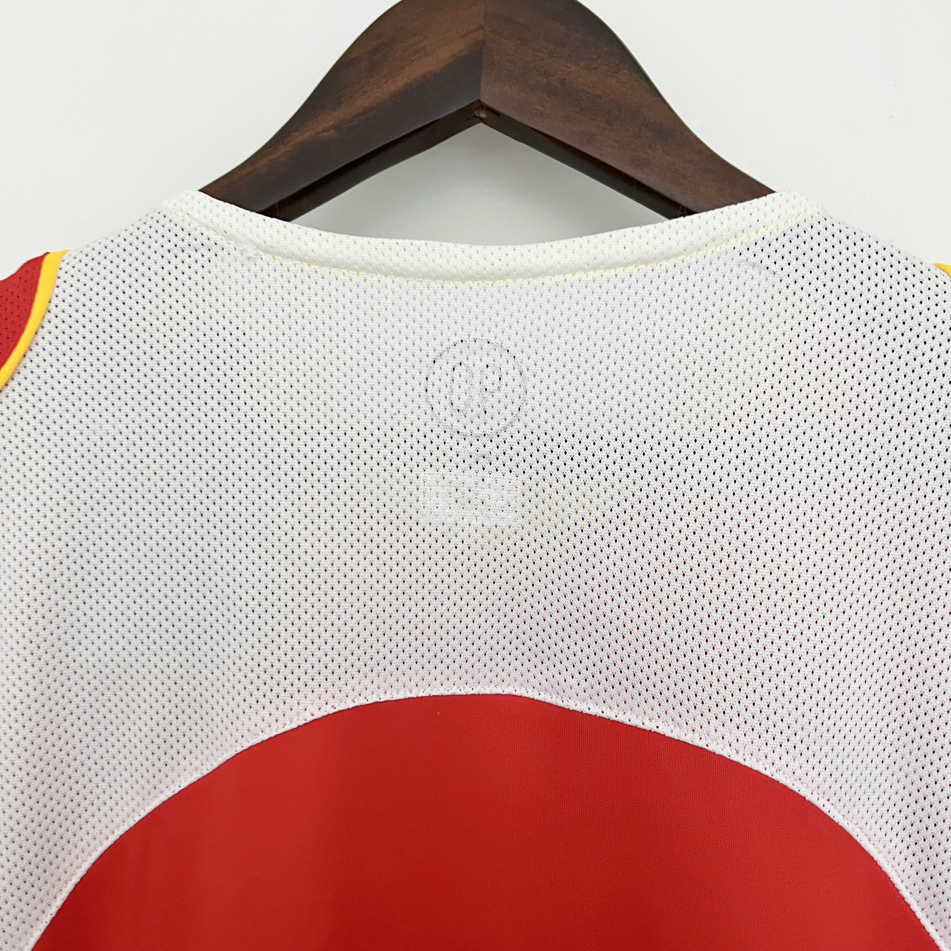Arsenal Retro 04-05 Home Stadium Jersey - UnitedFutballJersey