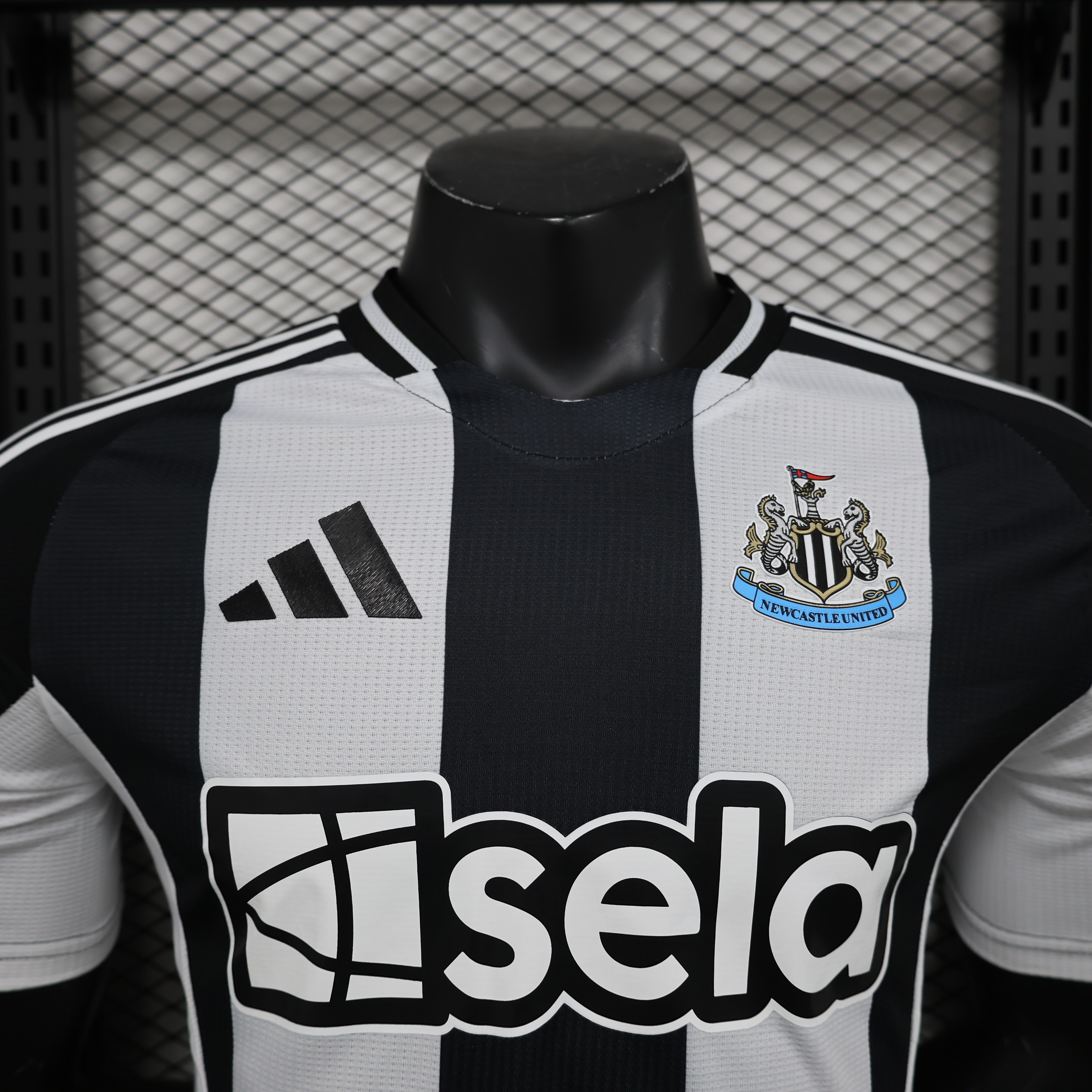 Newcastle United 24-25 Home Stadium Jersey - Player Version - UnitedFutballJersey