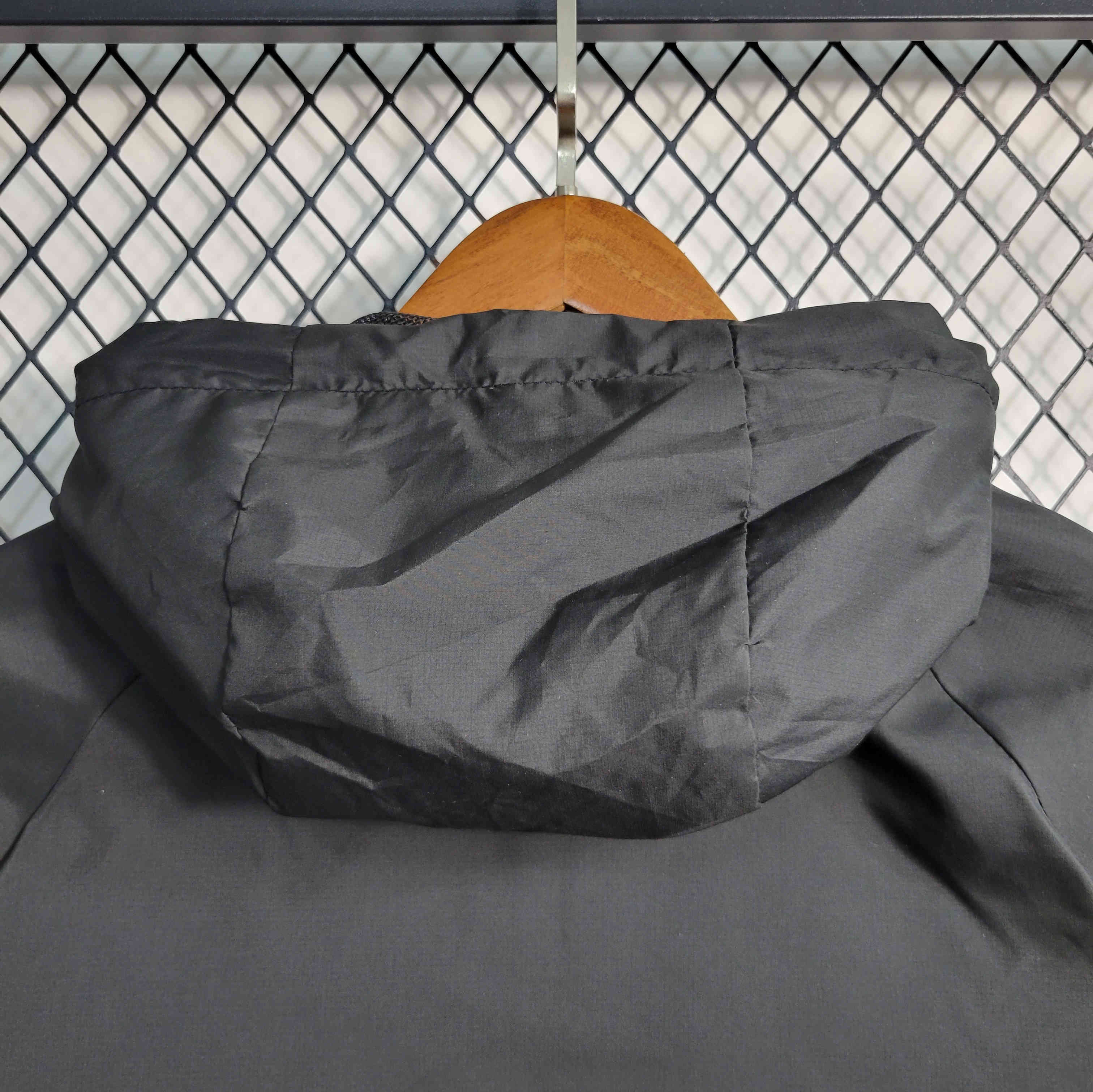 B.A.R.S.A 23-24 Black Player Windbreaker - UnitedFutballJersey