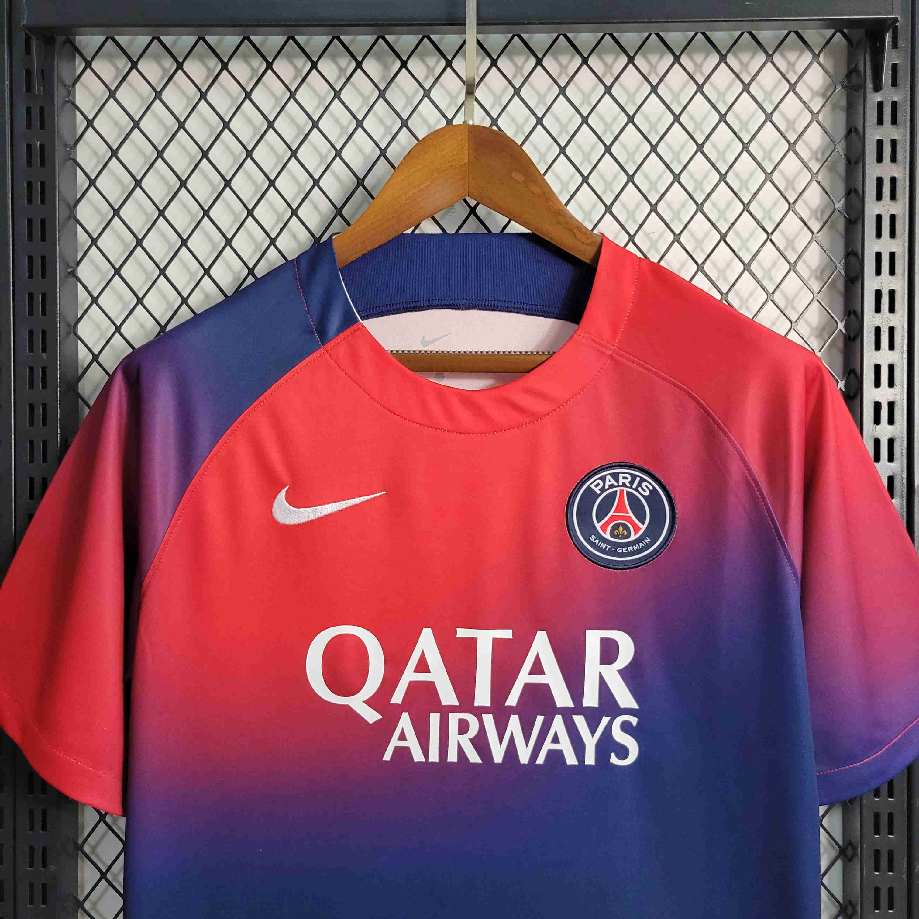 23/24 Paris Saint-Germain PSG Red and Blue Training Jersey - Fans Version - UnitedFutballJersey