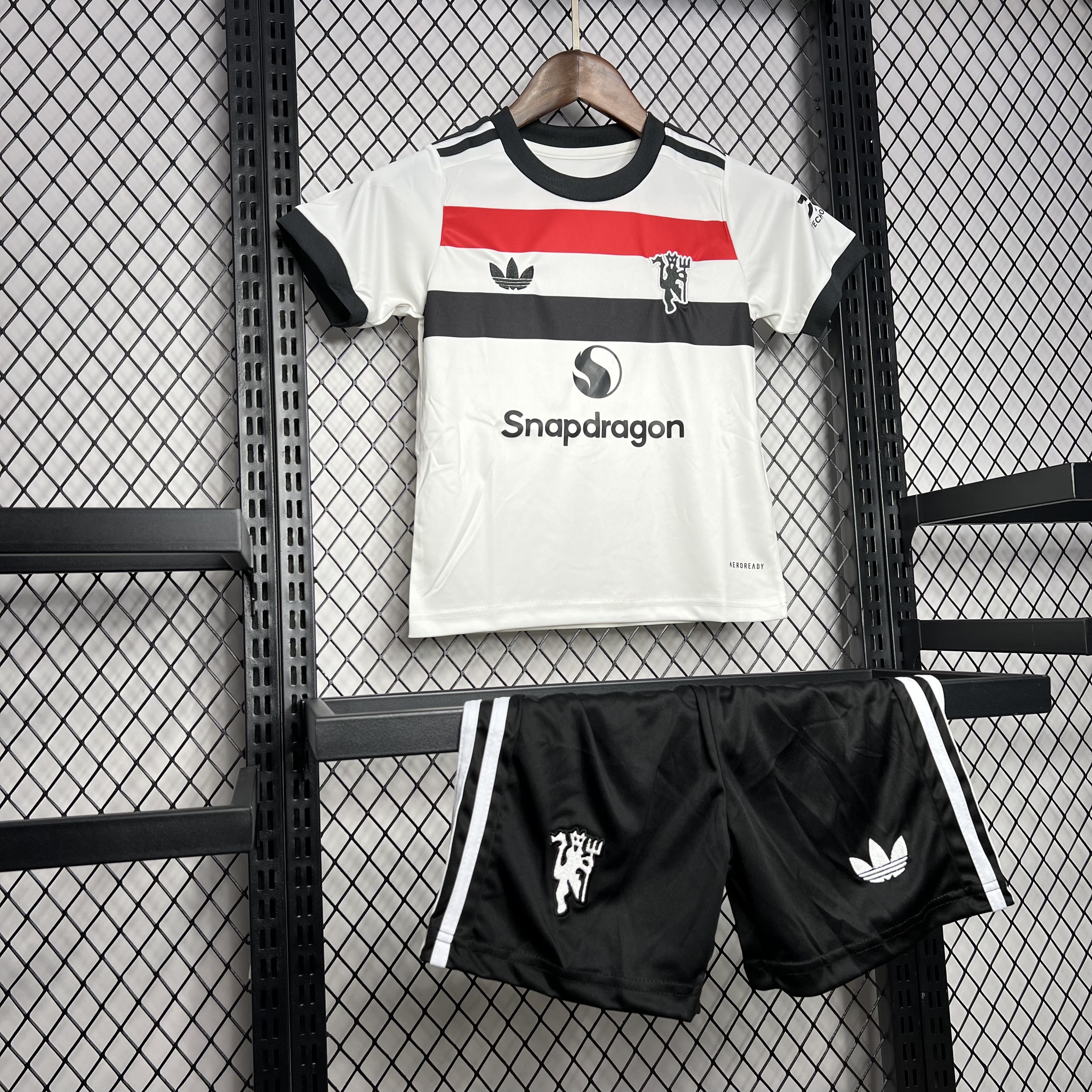 Manchester United 24-25 Third Kids Kit - UnitedFutballJersey