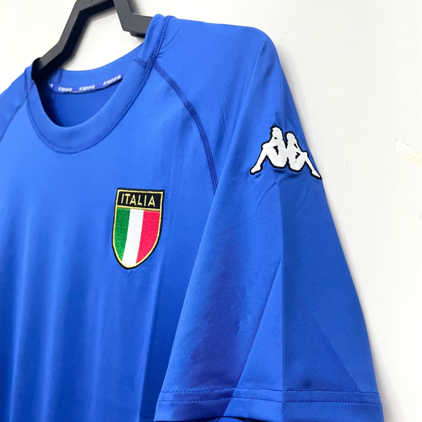 Retro Italy 2000 Home Stadium Jersey - UnitedFutballJersey