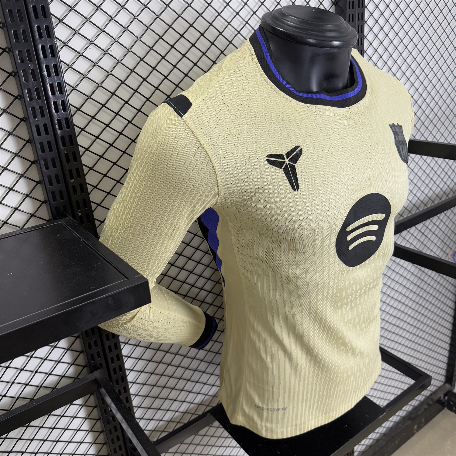 Barcelona 25-26 Away Long Sleeves Jersey - Player Version - UnitedFutballJersey