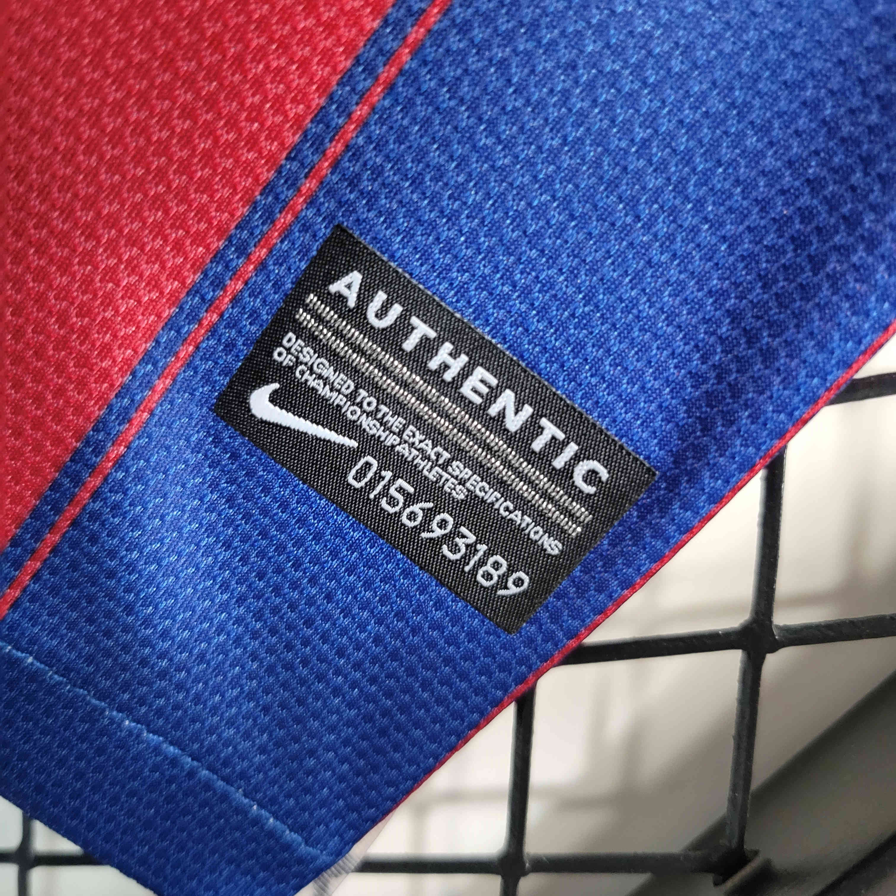 B.A.R.S.A Retro 09-10 Home Stadium Jersey - UnitedFutballJersey