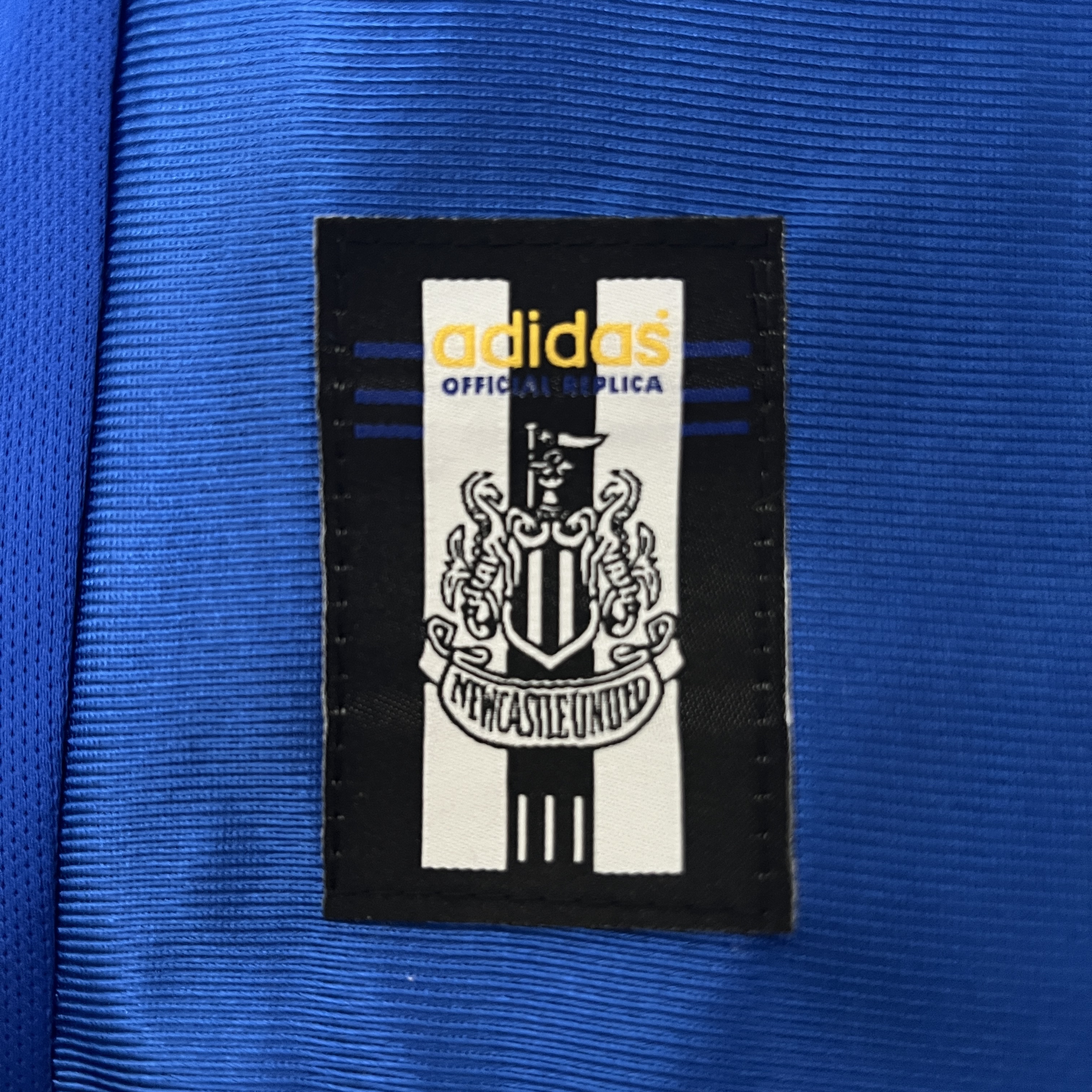 Retro Newcastle United 1998-99 Away Stadium Jersey - UnitedFutballJersey