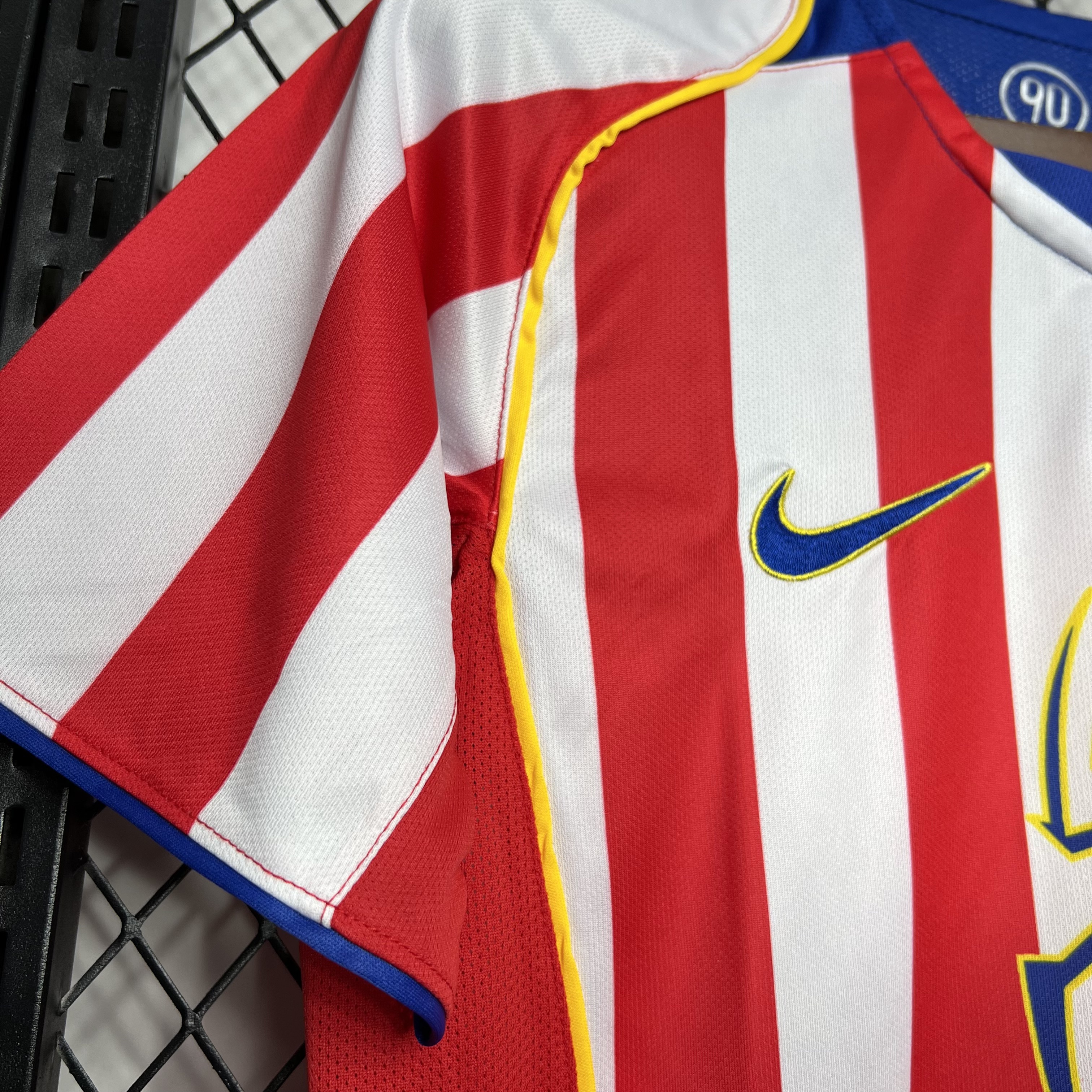 Retro Atletico Madrid 2004-05 Home Stadium Jersey - S.p.i.d.e.r M.a.n - UnitedFutballJersey