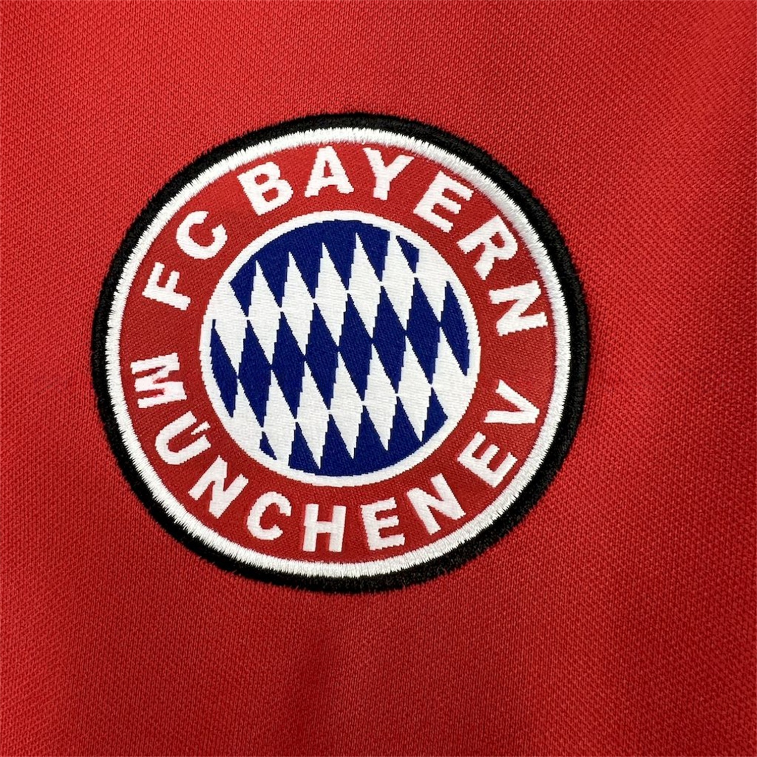Retro Bayern Munich 2001-02 European Home Red Jersey - UnitedFutballJersey