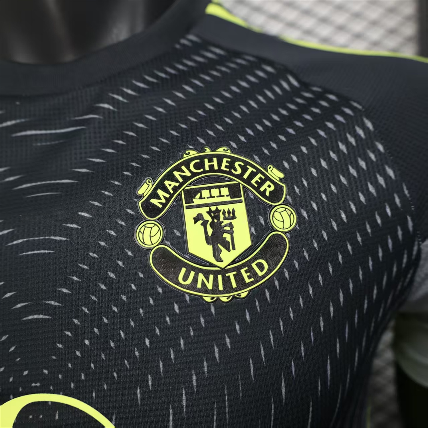 Manchester United 25-26 Black Grey Goalkeeper Jersey - Player Version - UnitedFutballJersey