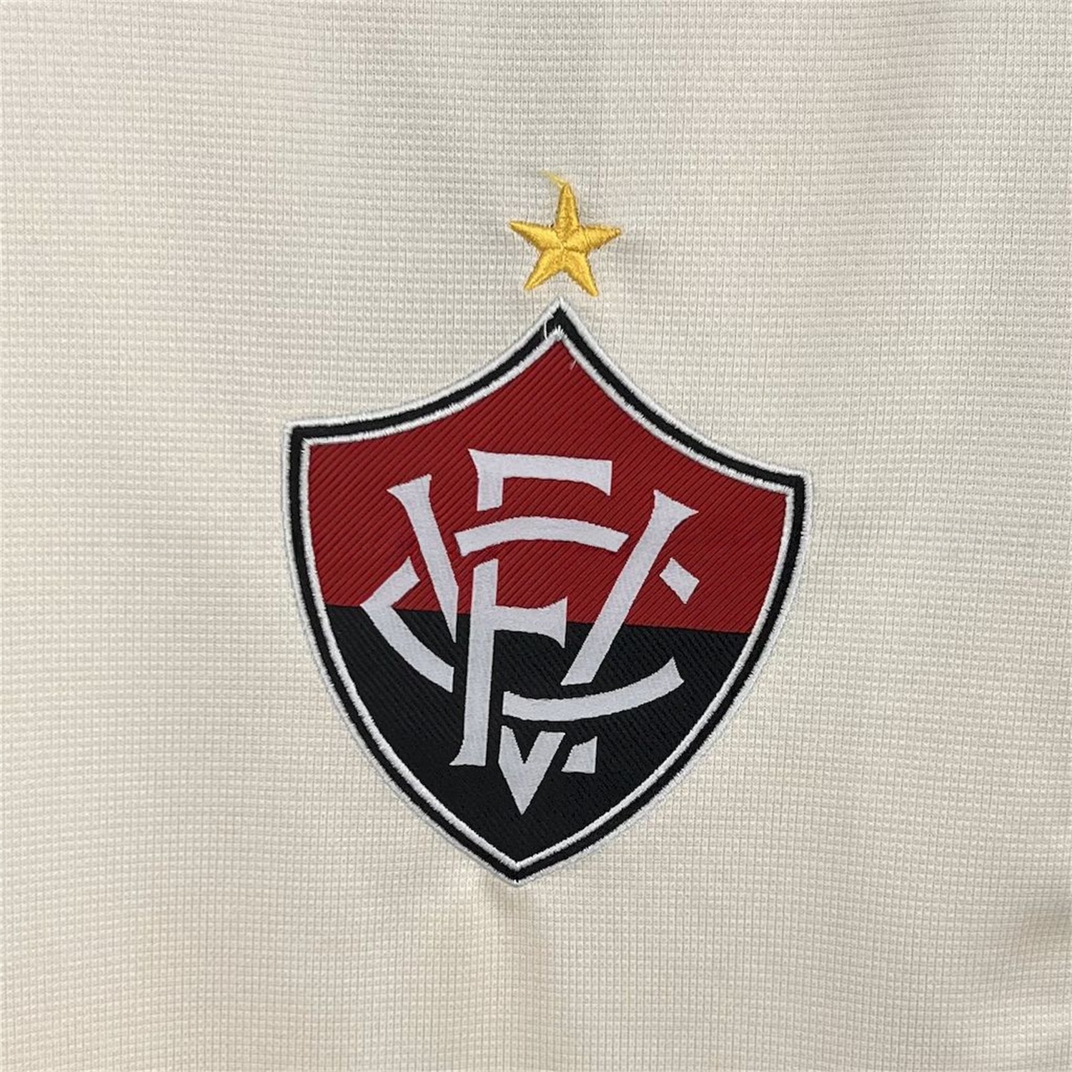 Vitoria 25-26 Beige Goalkeeper Jersey - Fans Version - UnitedFutballJersey