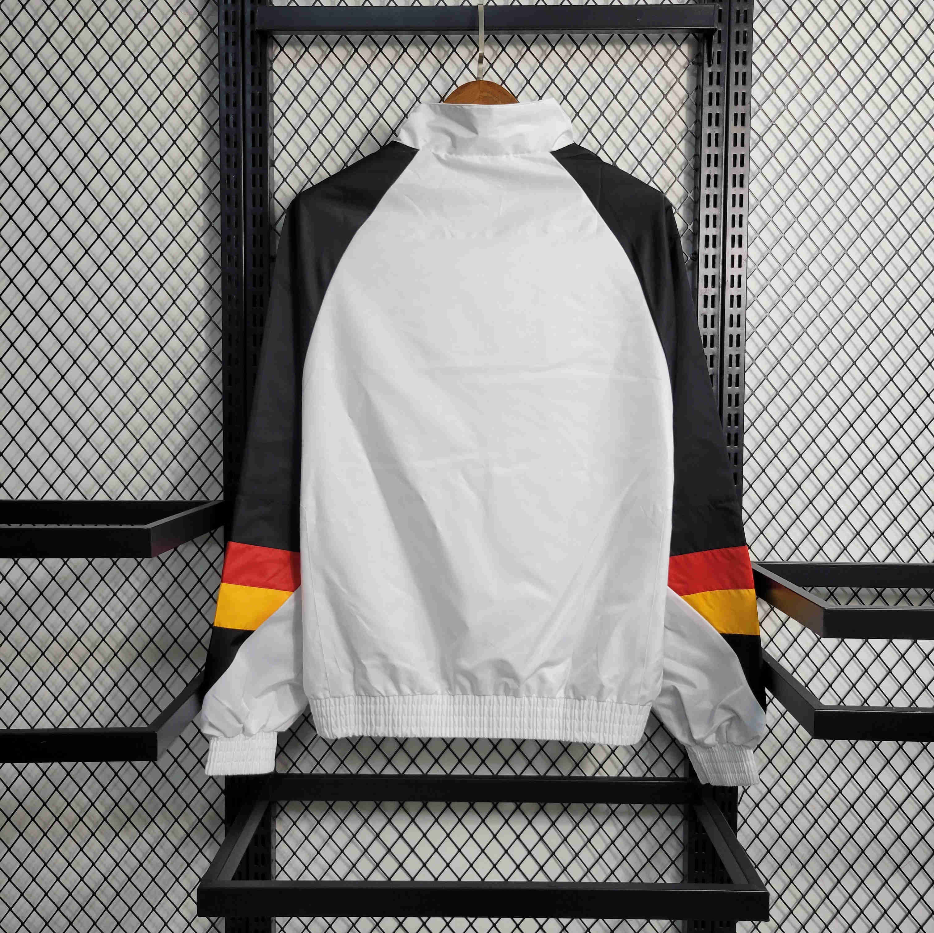 23-24 Manchester United White Windbreaker - UnitedFutballJersey