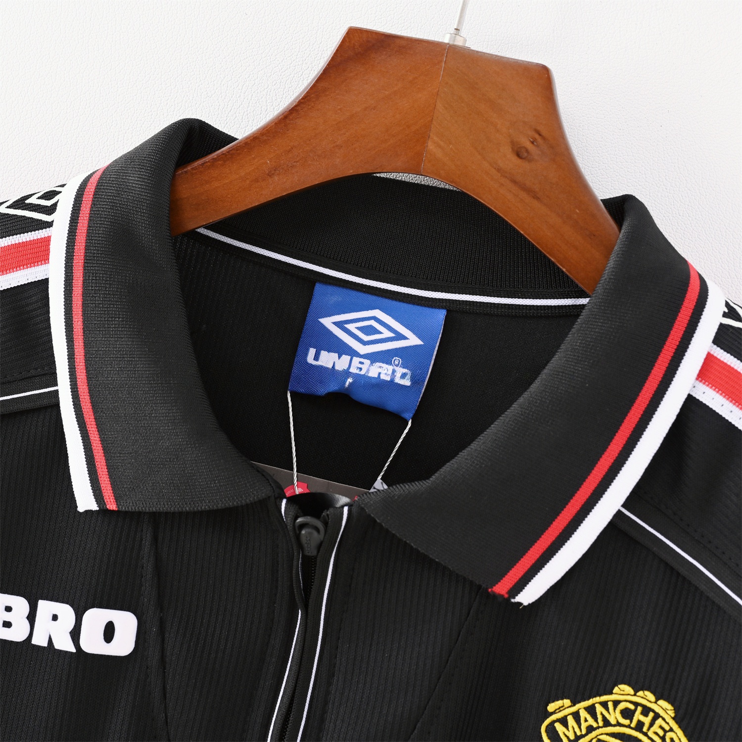 Manchester United Retro 1998-99 Black Long Sleeves Jersey - UnitedFutballJersey