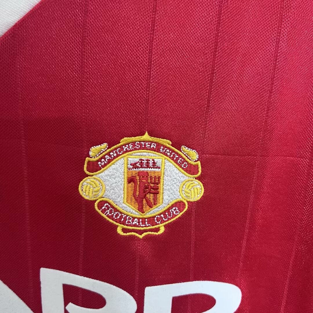 Manchester United Retro 82-83 Home Stadium Jersey - UnitedFutballJersey