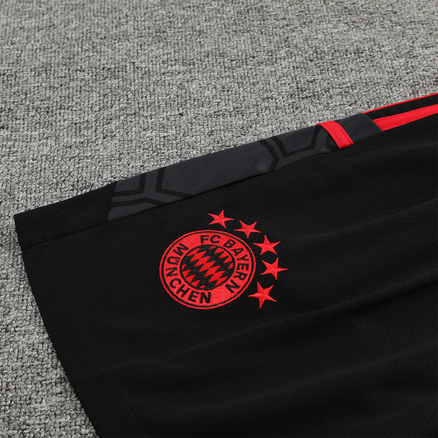 Bayern Munich 23-24 Red Training Vest Suit - UnitedFutballJersey