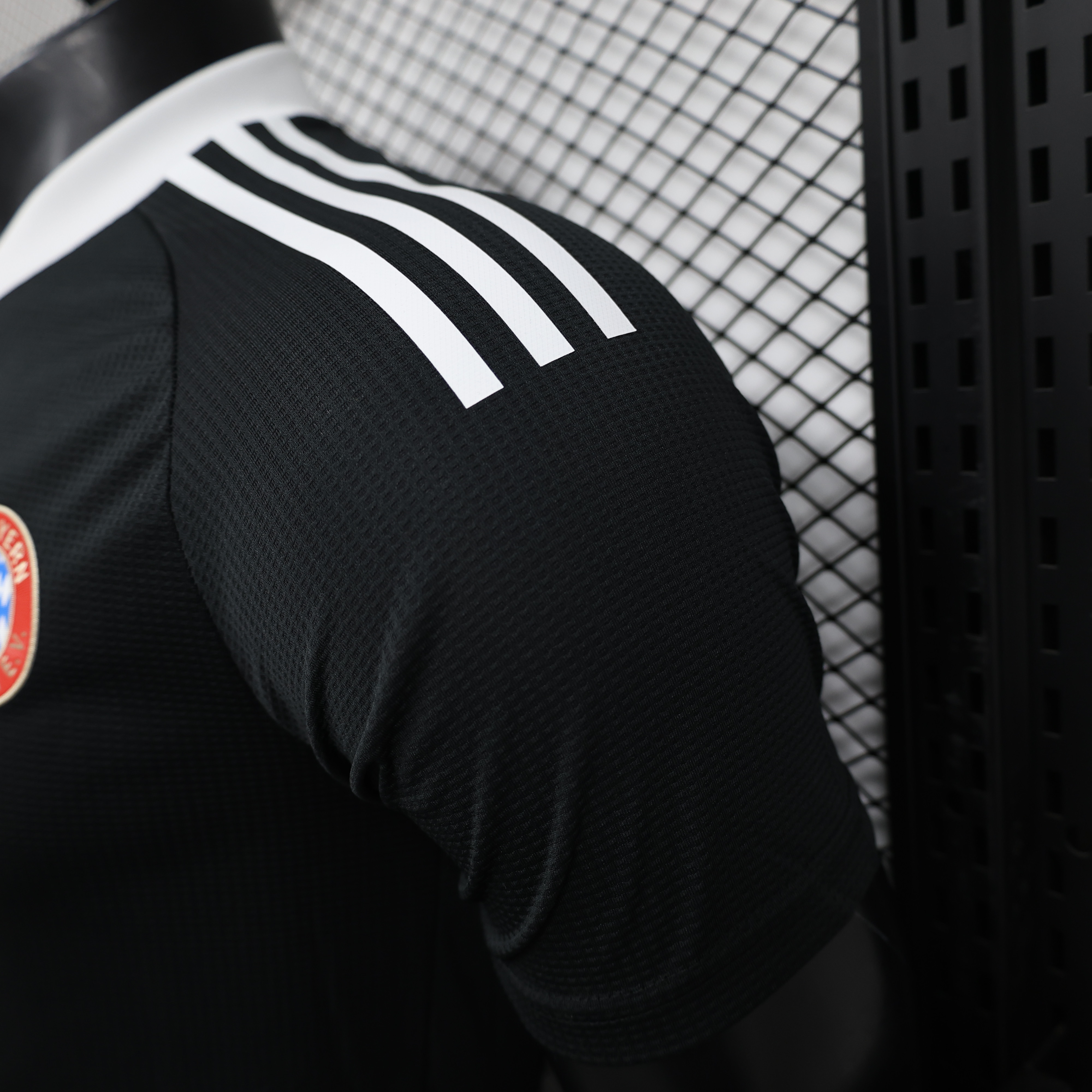 Bayern Munich 24-25 Third Goalkeeper Black Jersey - Player Version - UnitedFutballJersey