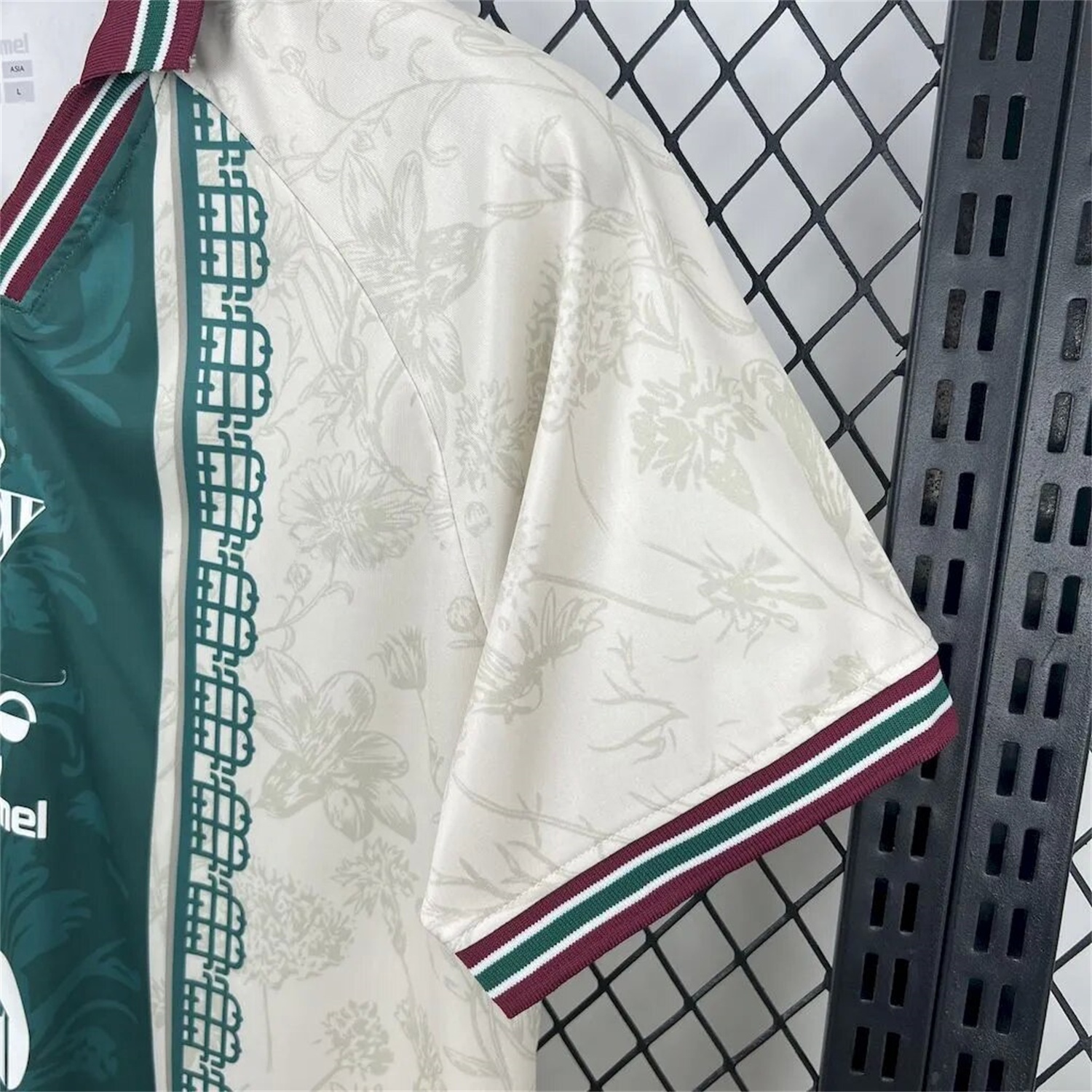 Real Betis 25-26 Green Vertical Stripes with White Flower Pattern Special Jersey - Fans Versione Stripe Special Edition Jersey - Fans Version - UnitedFutballJersey