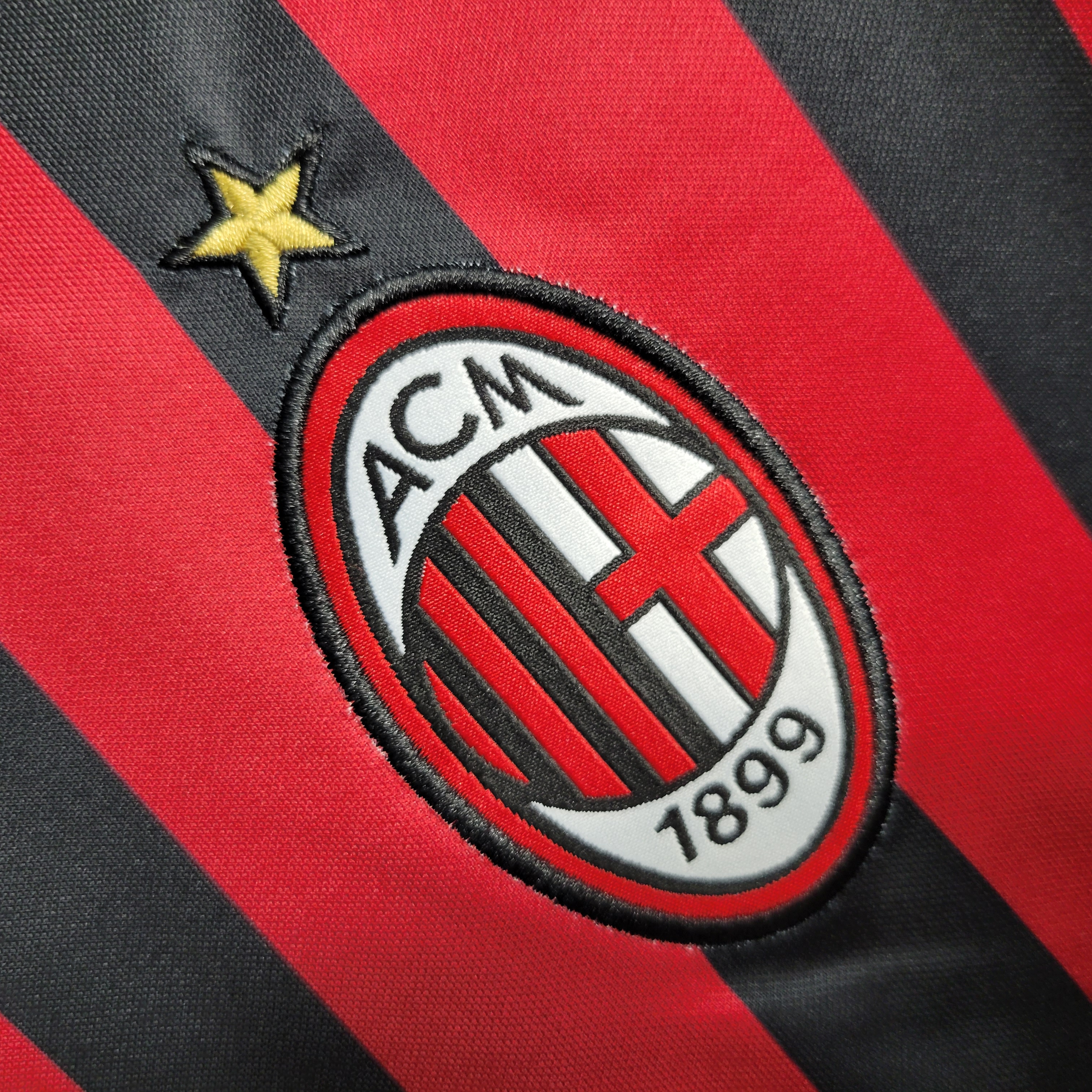 Retro AC Milan 2016-17 Home Stadium Jersey - UnitedFutballJersey