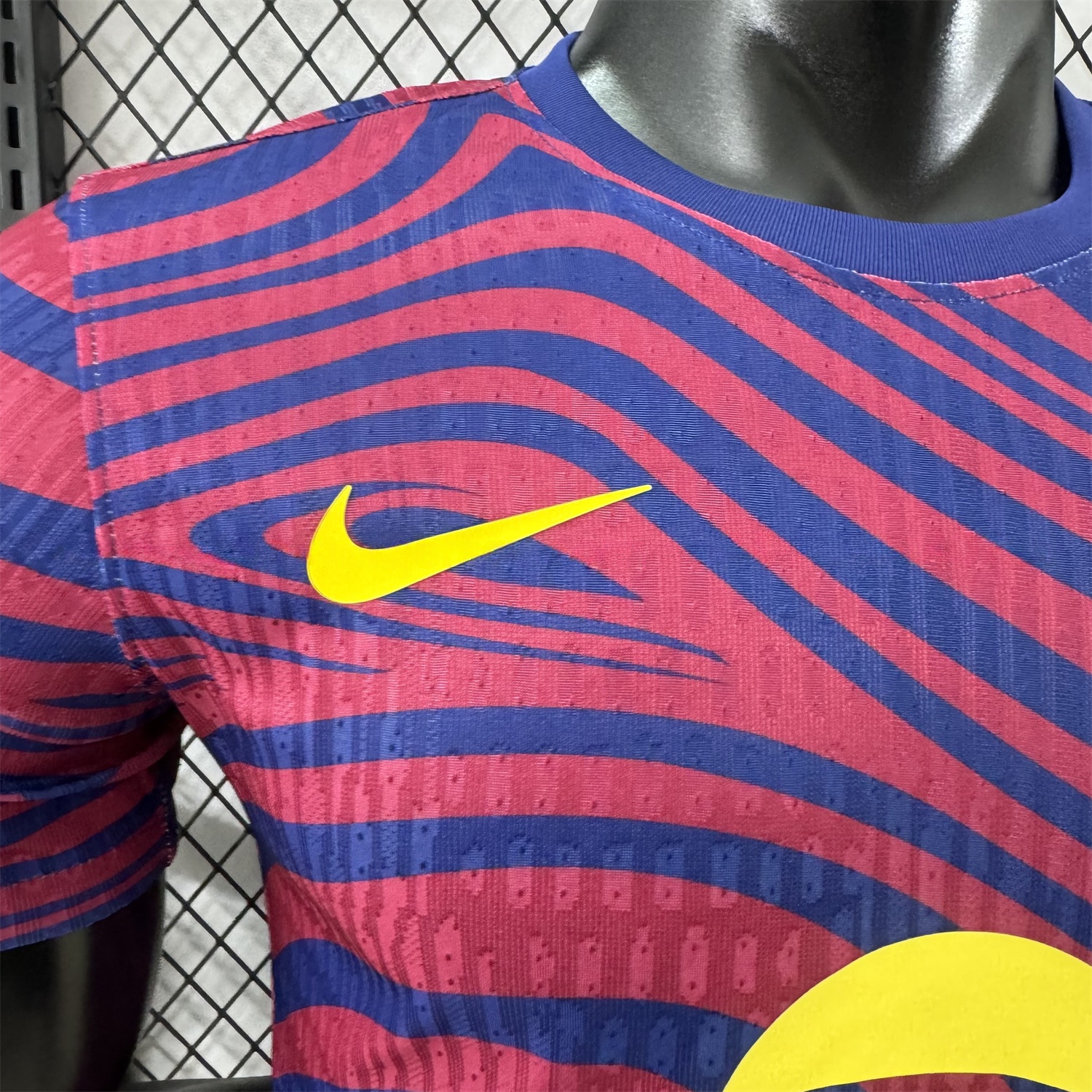 B.A.R.S.A 25-26 Red & Blue Contours Special Jersey - Player Version - UnitedFutballJersey