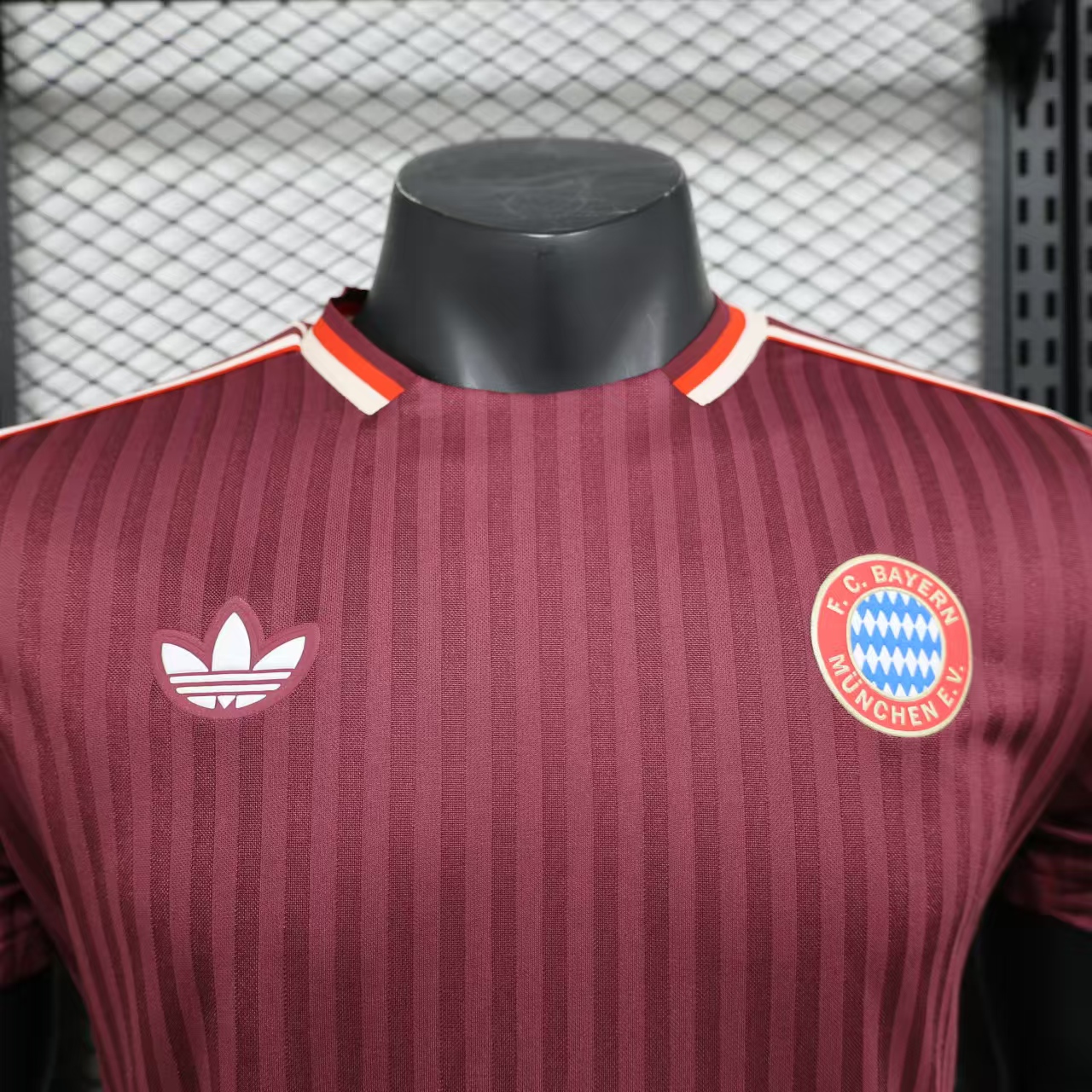 Bayern Munich 2025 Red Icon Retro Jersey - Player Version - UnitedFutballJersey