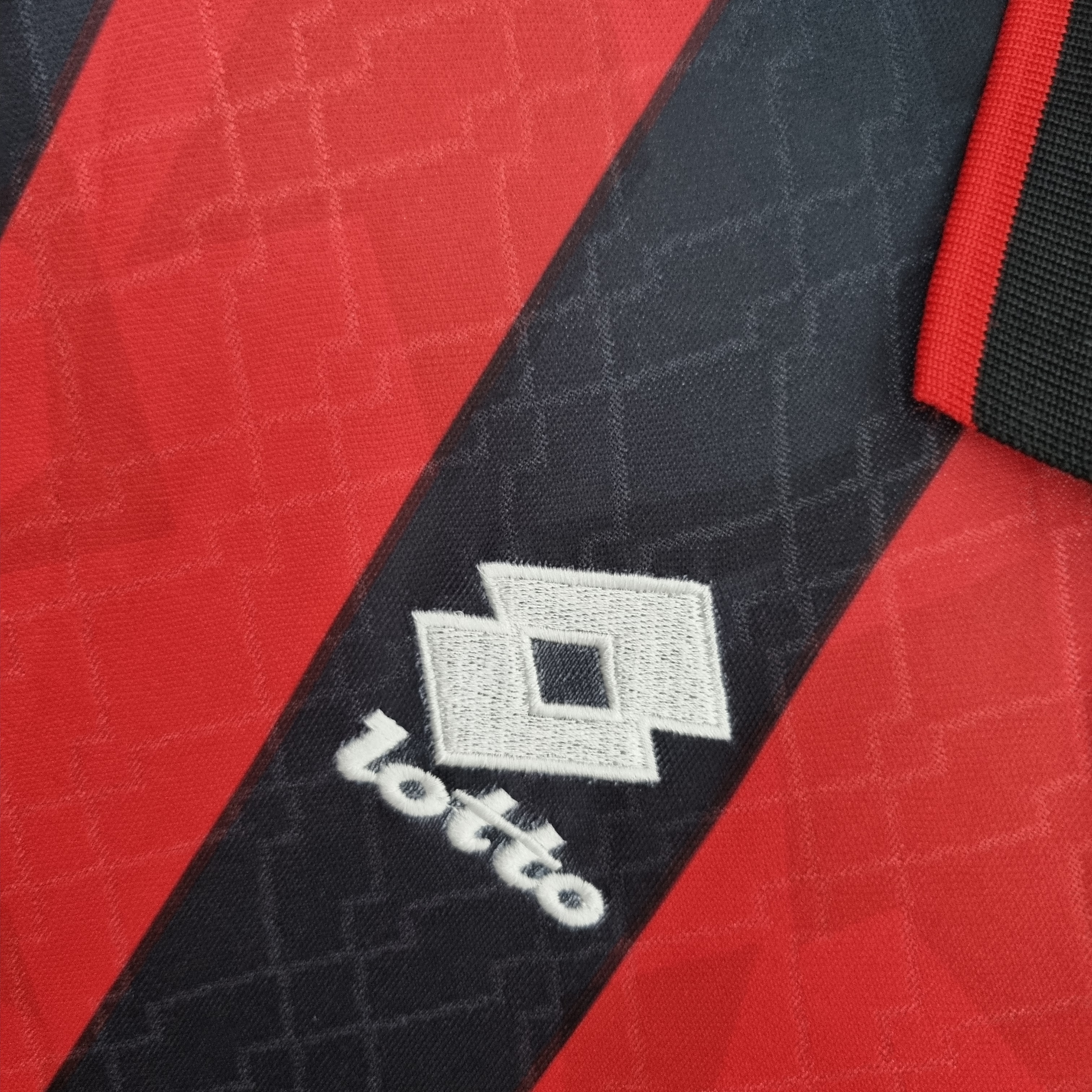 Retro AC Milan 95-96 Home Stadium Jersey - UnitedFutballJersey