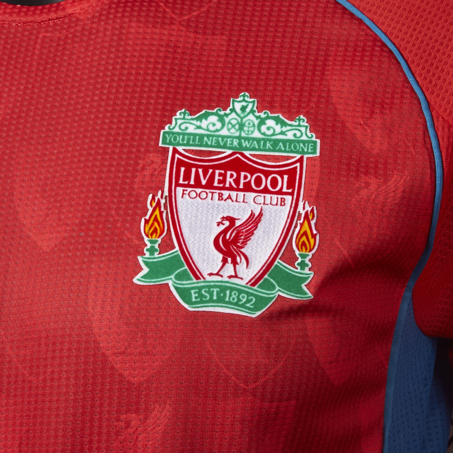 Liver.pool 25-26 Retro Team Logo Totem Special Jersey - Player Version - UnitedFutballJersey