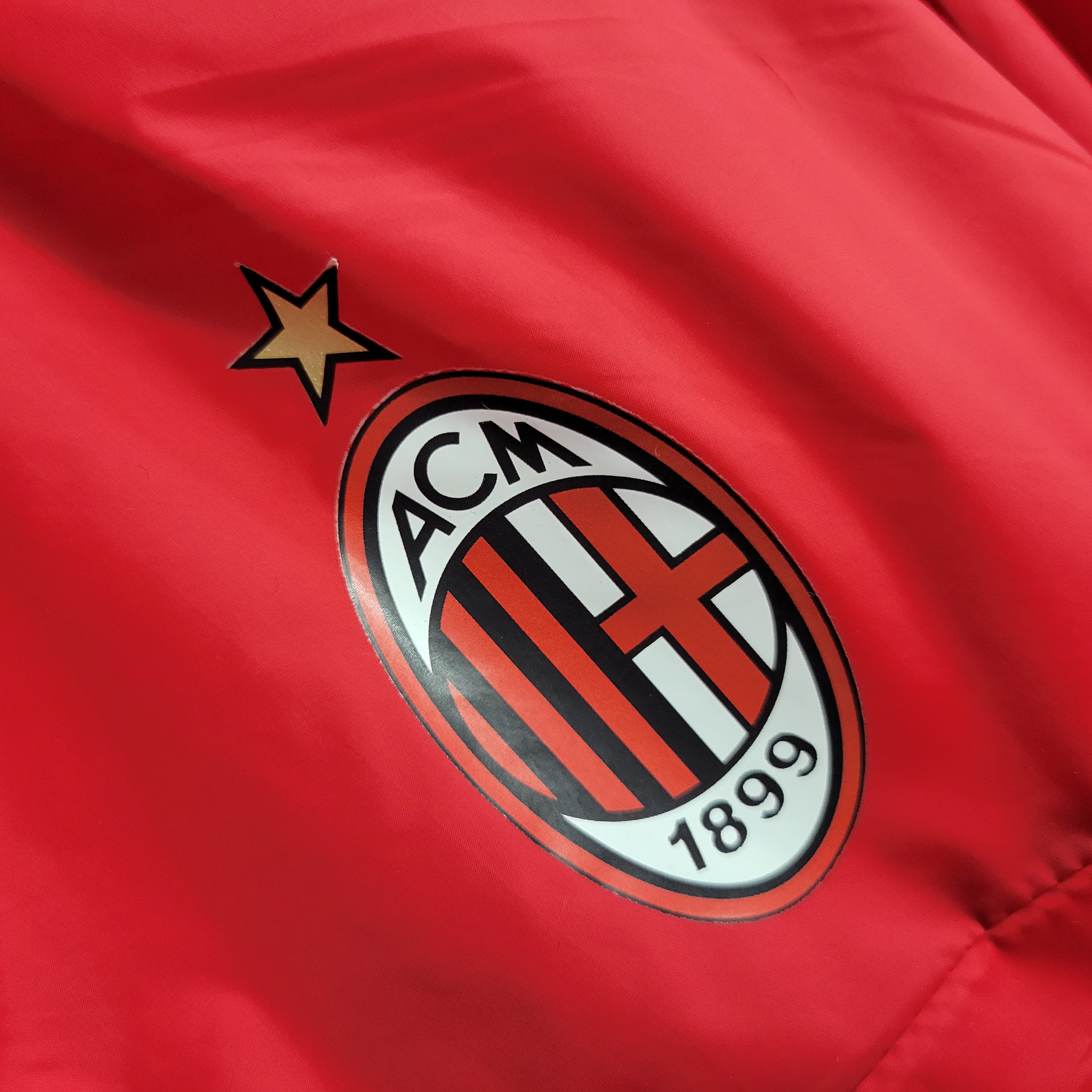 AC Milan 23-24 Men's Hooded Thermal Cotton Jacket - Red - UnitedFutballJersey