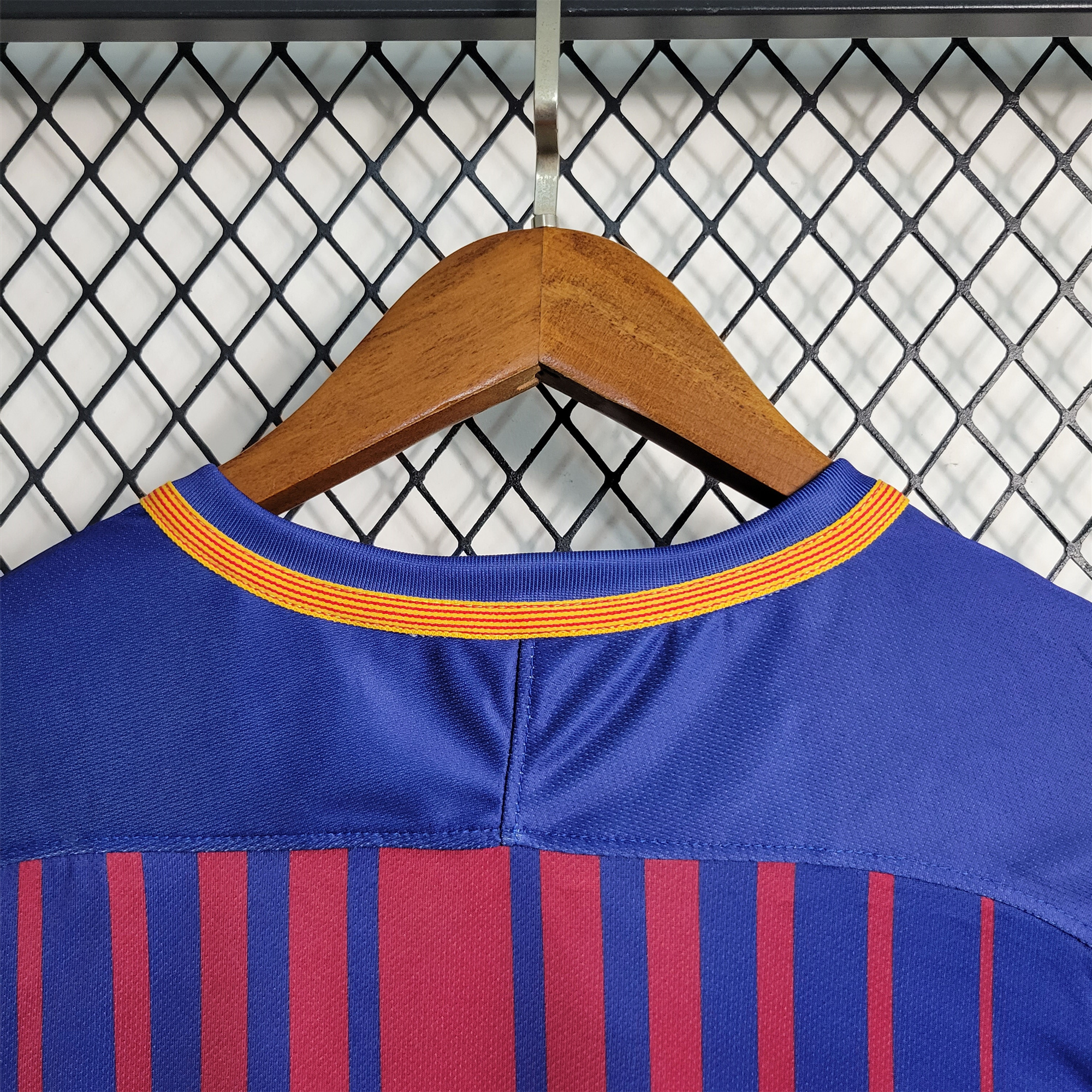 B.A.R.S.A Retro 17-18 Home Stadium Jersey - UnitedFutballJersey