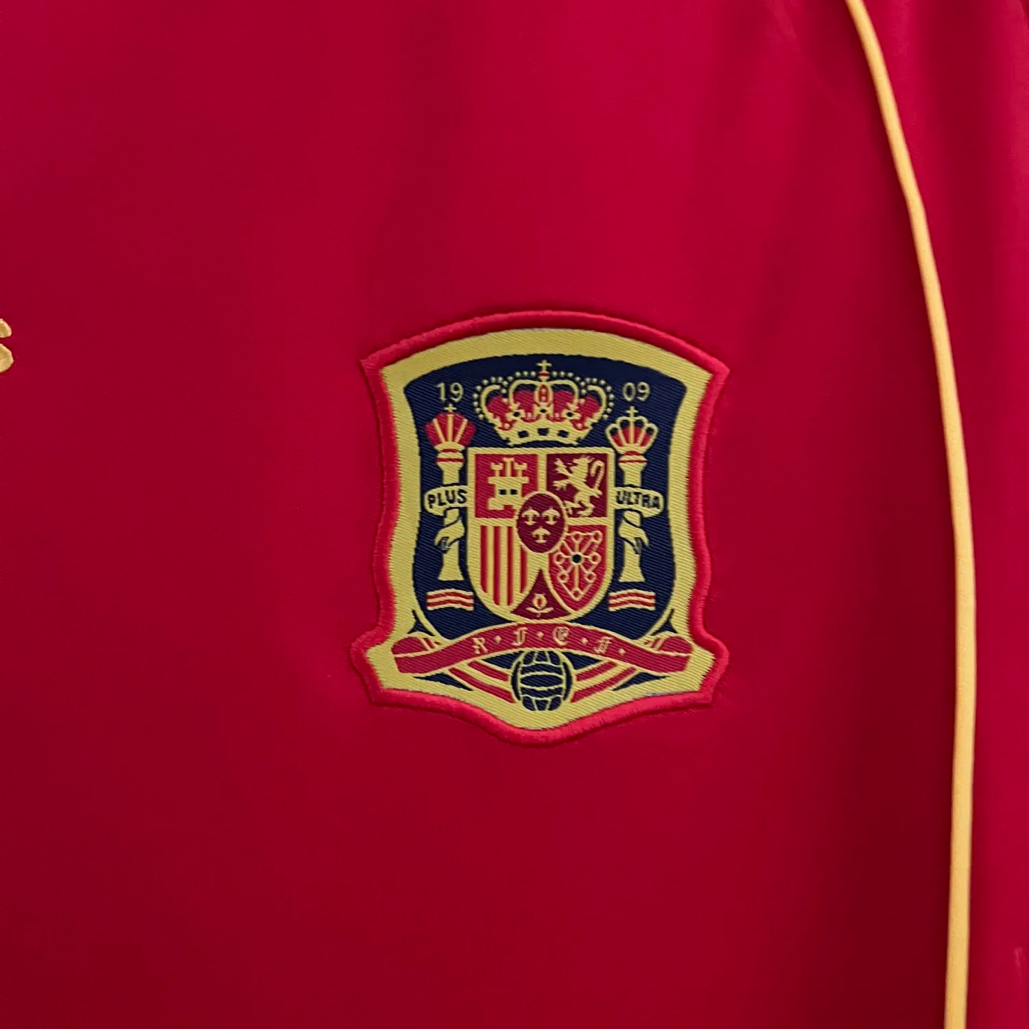 Retro Spain 2008 Home Stadium Jersey - UnitedFutballJersey