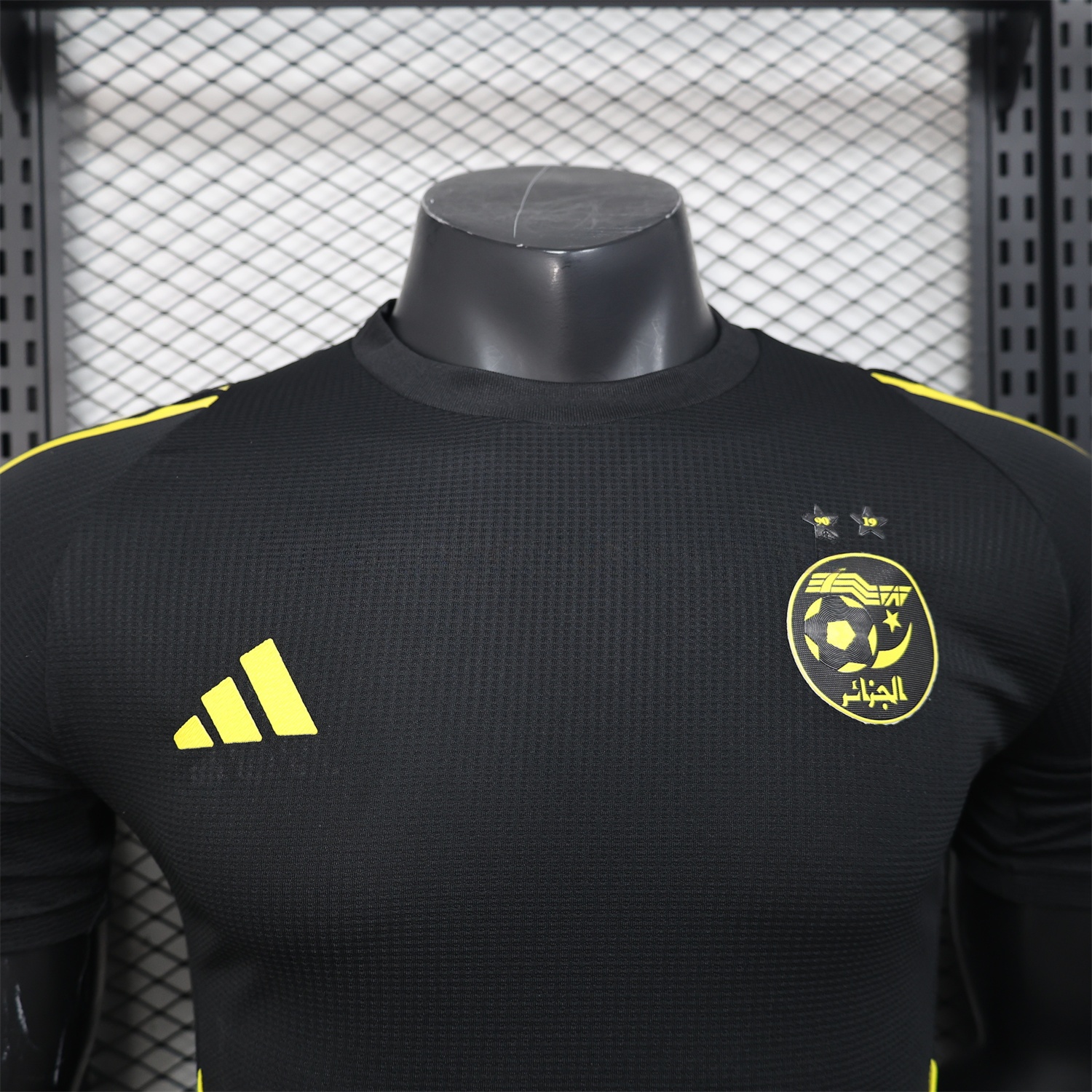 Algeria 25-26 Pure Black Jersey with Yellow Line - Player Version - UnitedFutballJersey