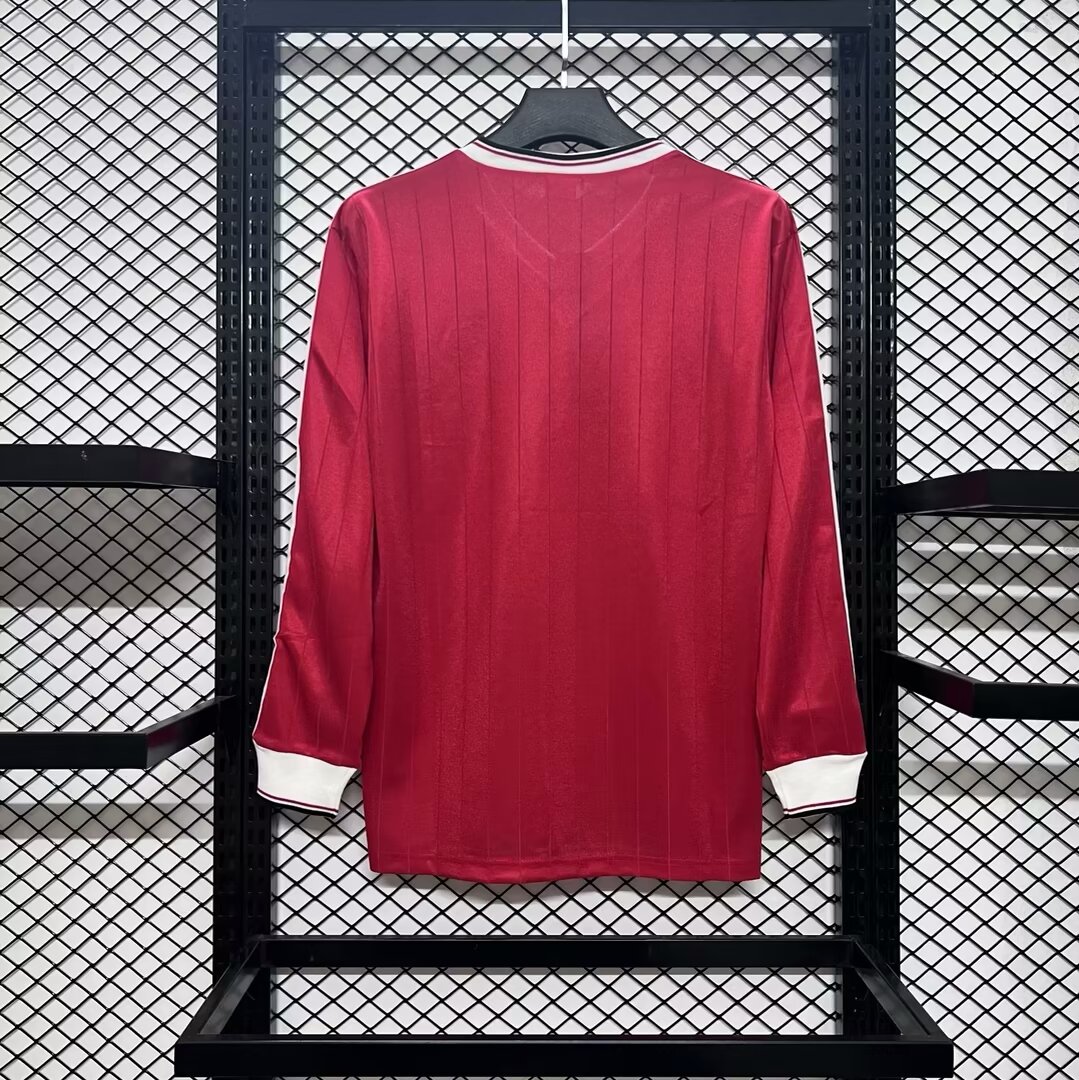 Manchester United Retro 82-83 Home Long Sleeve Jersey - UnitedFutballJersey