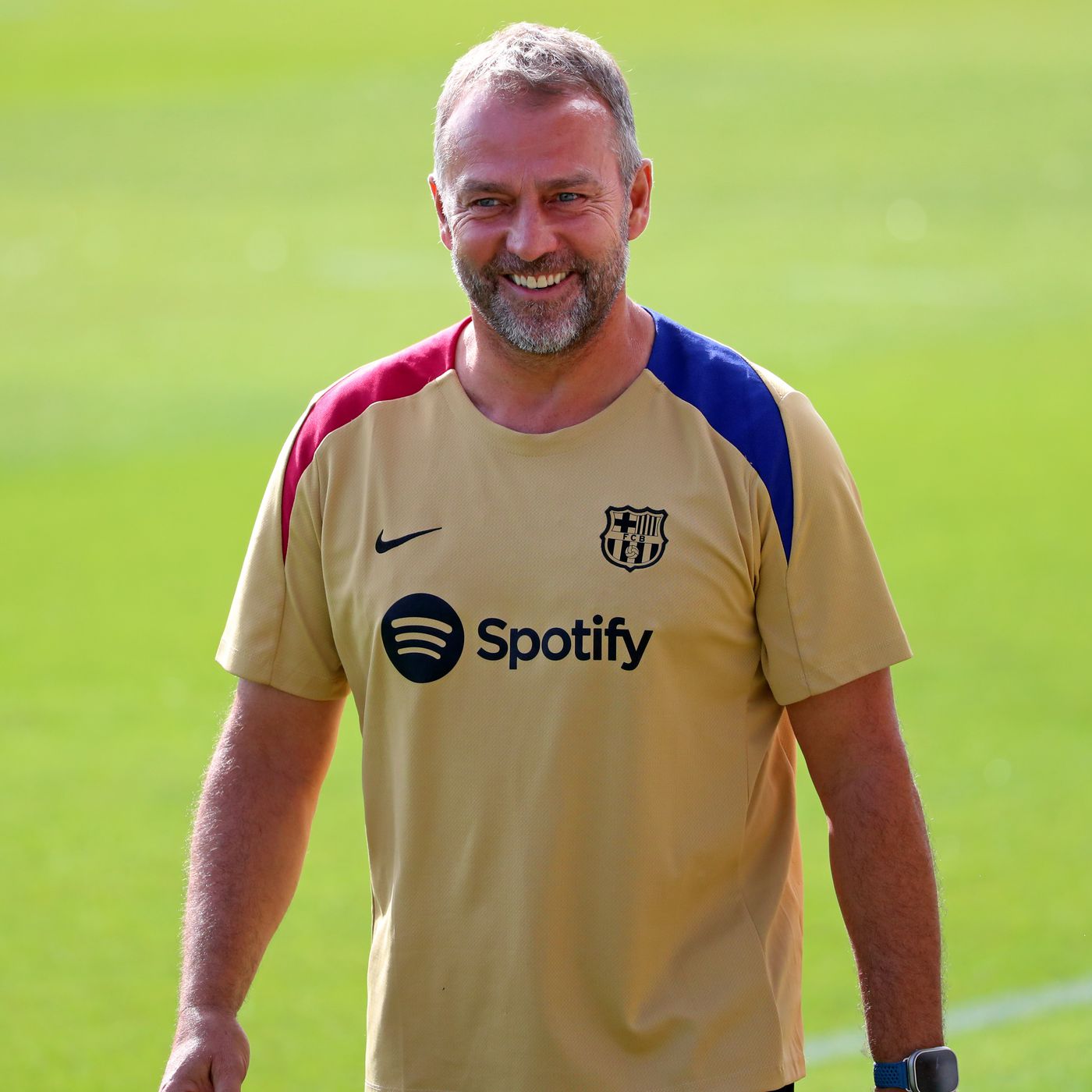 Barcelona 24-25 Frick Same Style Coach Training Shirt - Gold - UnitedFutballJersey