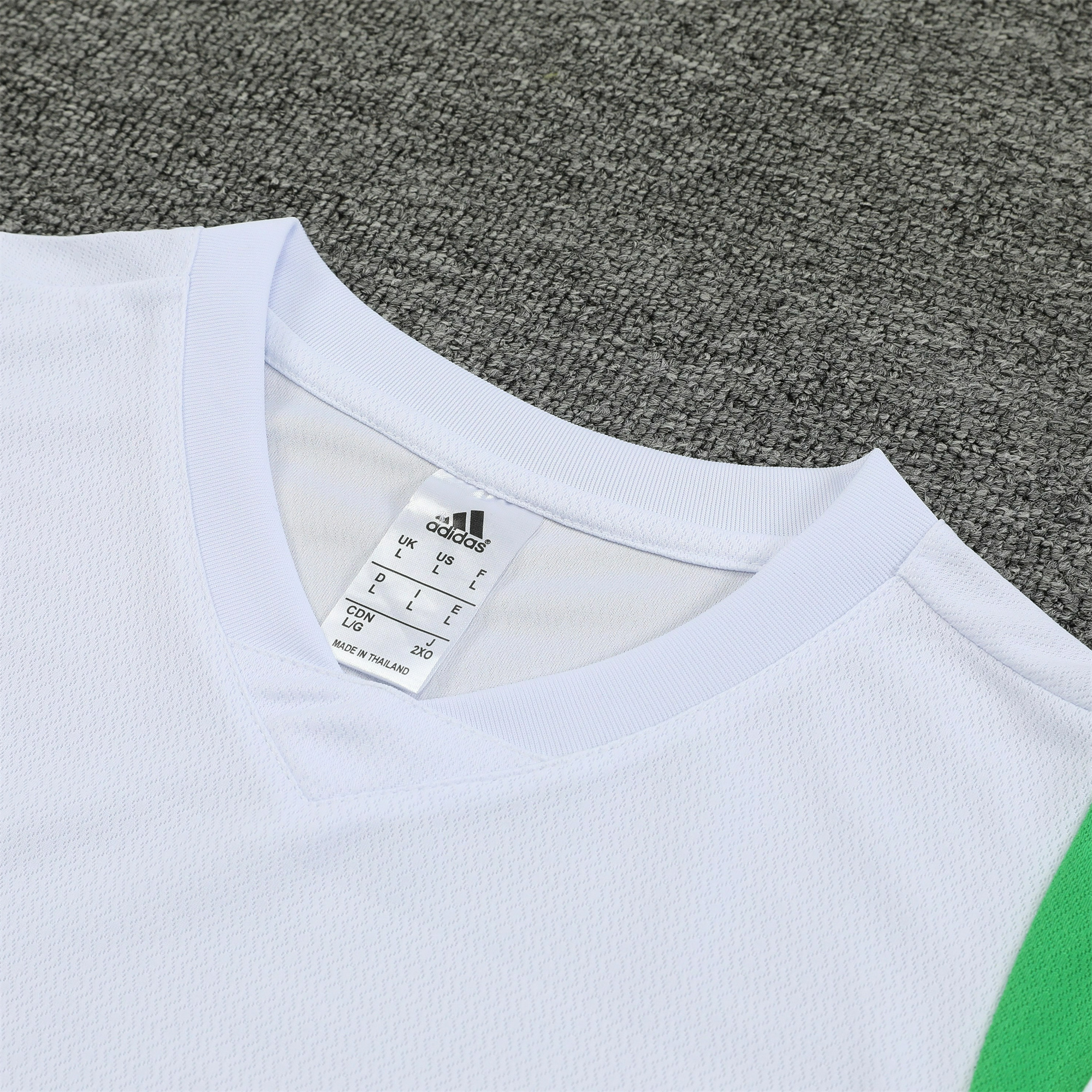 Manchester United 23-24 Vest Training Set White - UnitedFutballJersey