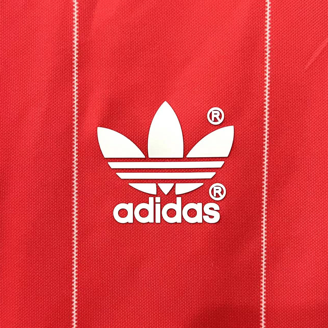Retro Hamburger SV 83-84 Away Stadium Jersey - UnitedFutballJersey