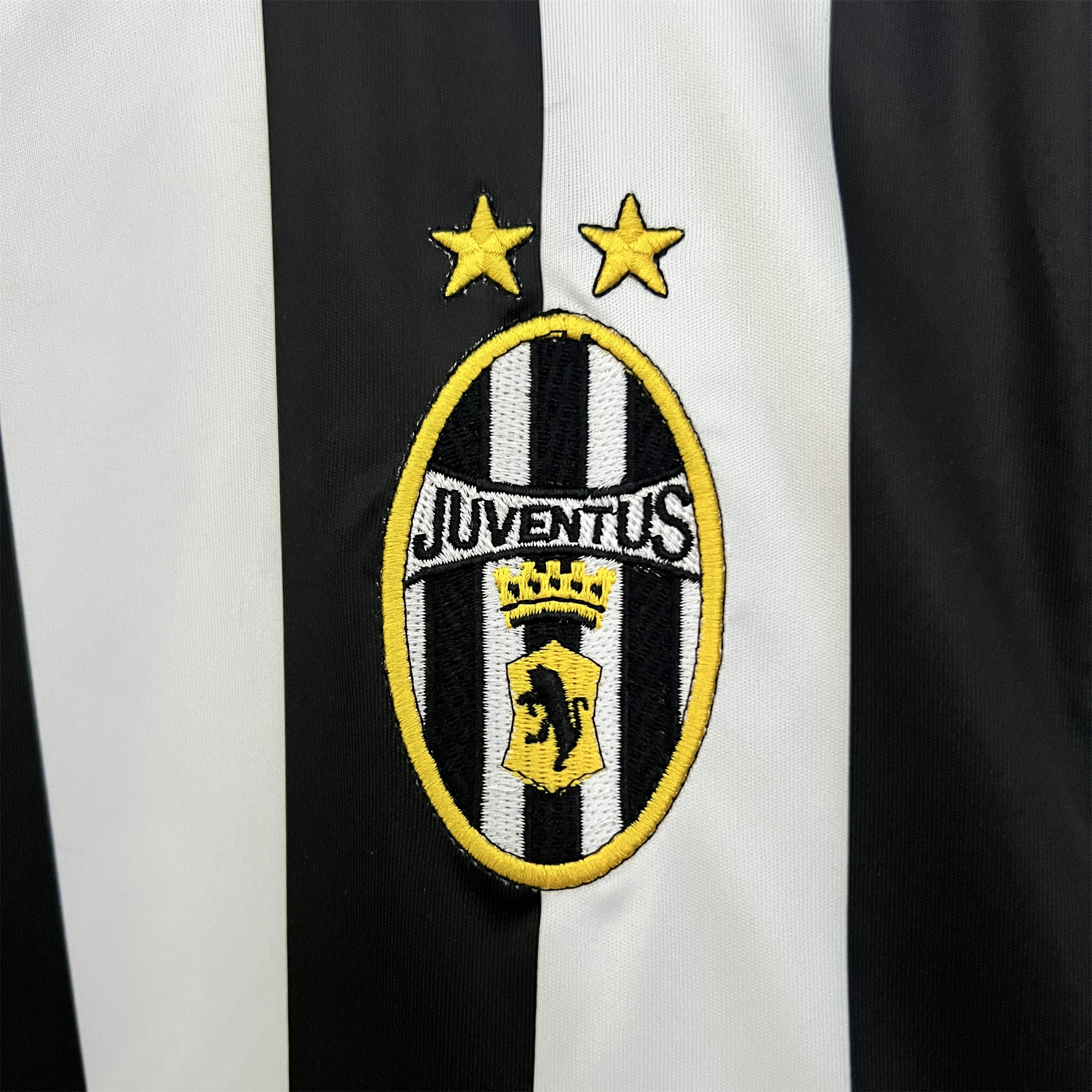 Retro Juventus 2003-04 Home Jersey - UnitedFutballJersey