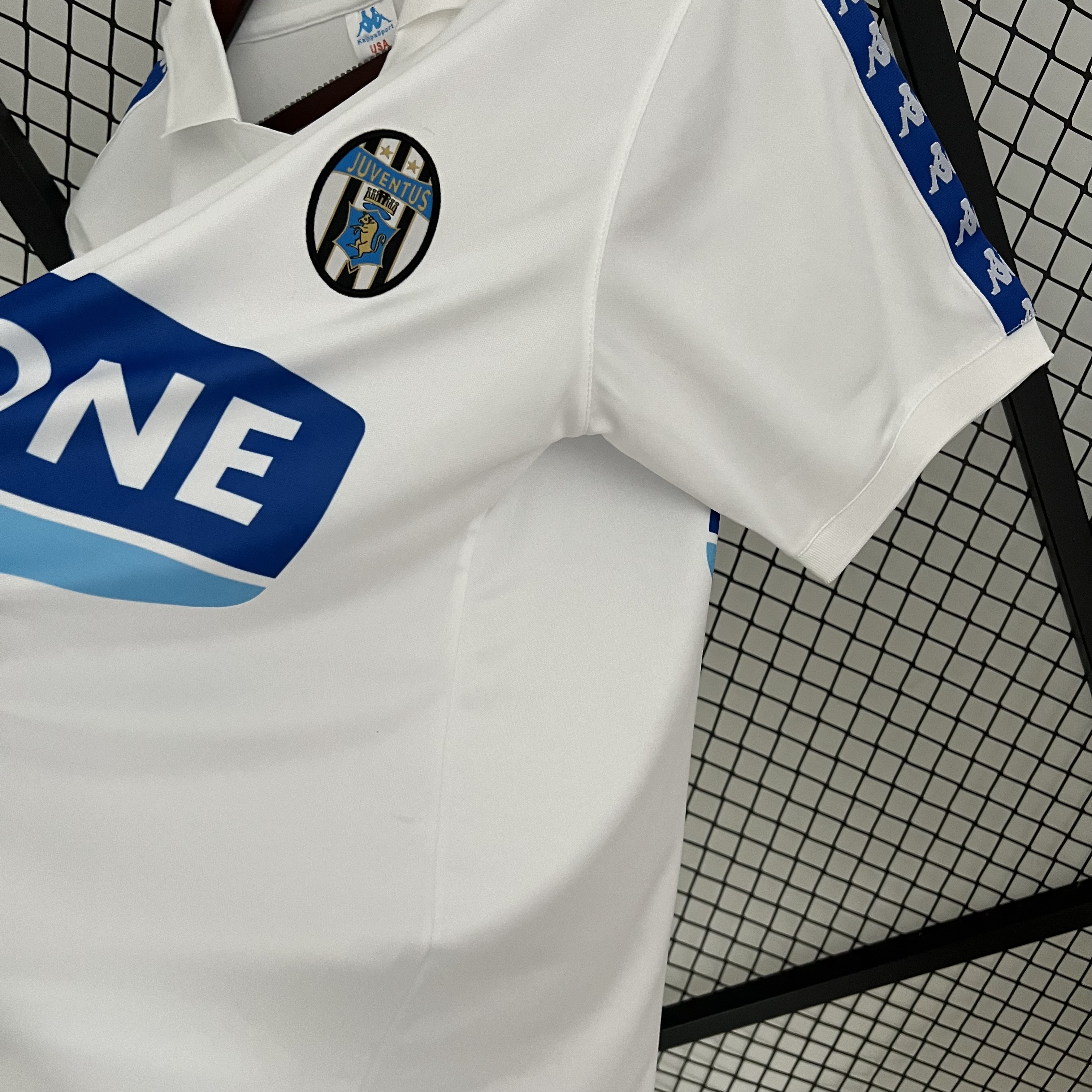 Retro Juventus 1990-92 White Training Jersey - UnitedFutballJersey