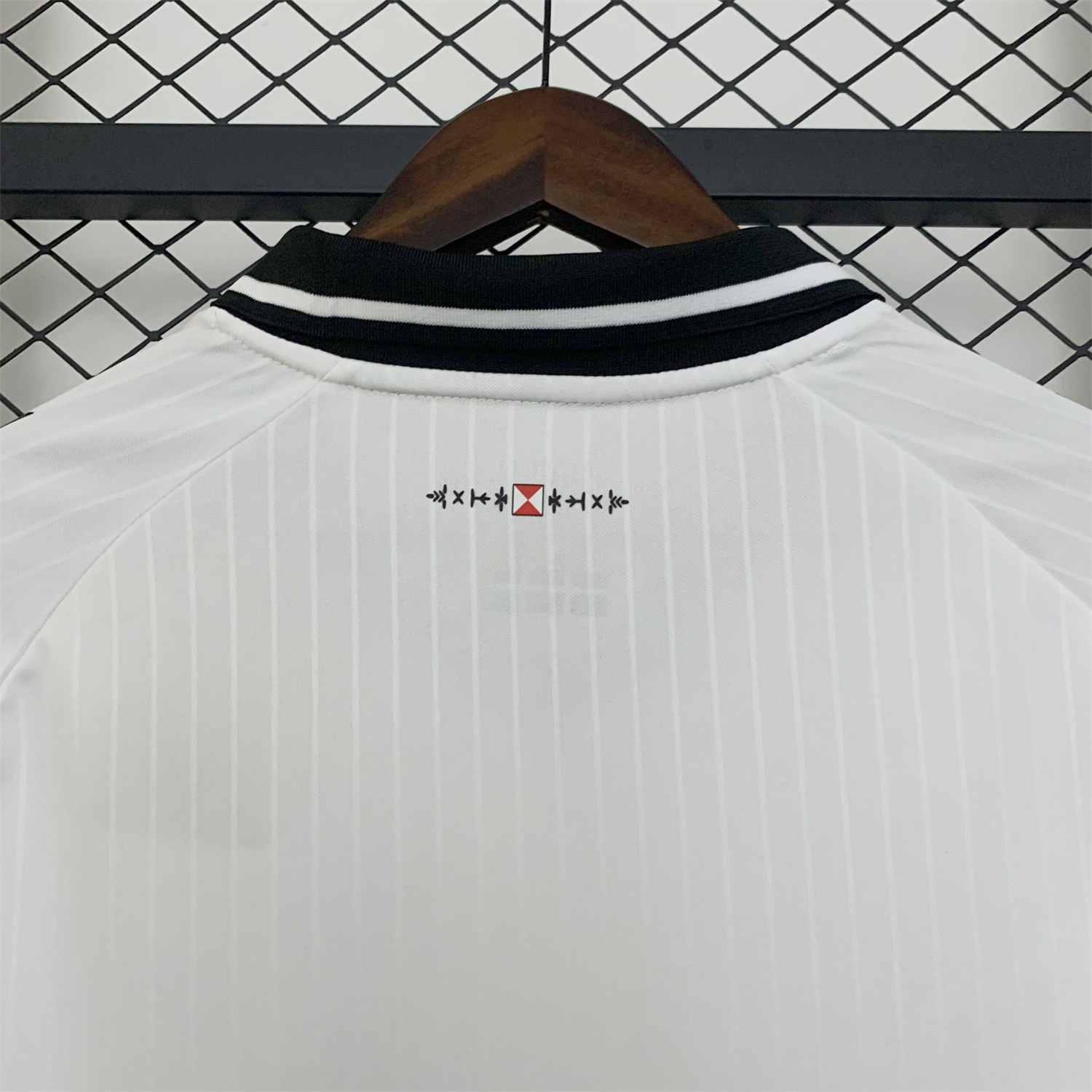 Celta Vigo 24-25 Oliveira Dos Cen Anos White Goalkeeper Jersey - Fans Version - UnitedFutballJersey