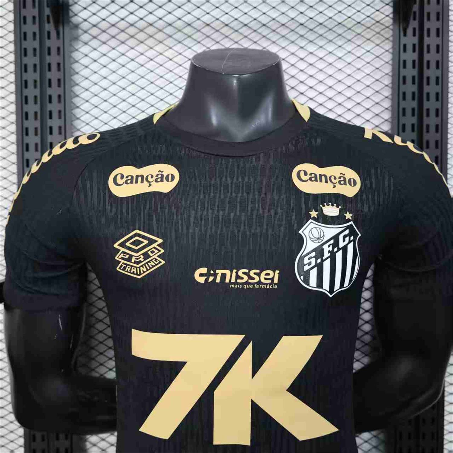Santos 2025-26 Goalkeeper Black Jersey With Sponsors - Player Version - UnitedFutballJersey