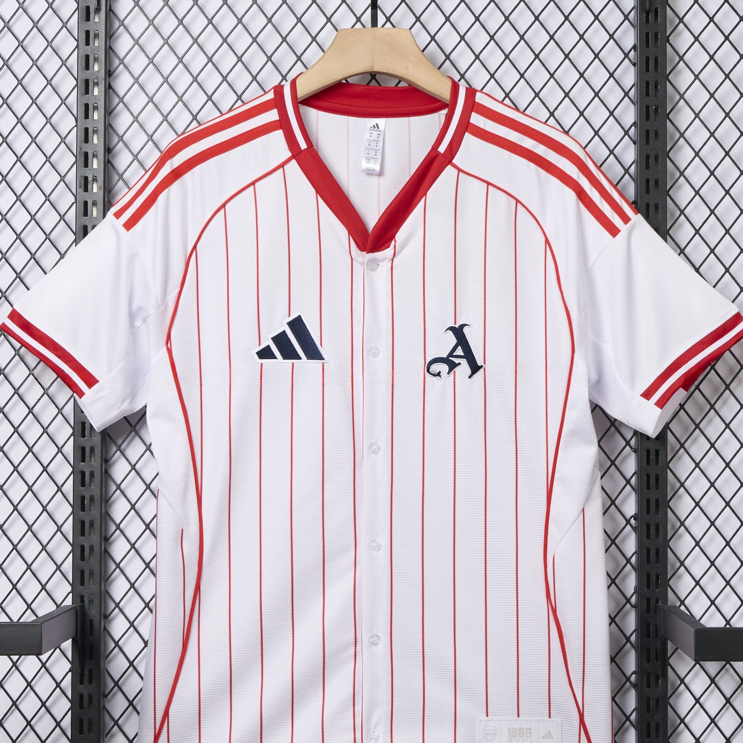 Arsenal 25-26 White Baseball Jersey with Red Stripes - UnitedFutballJersey