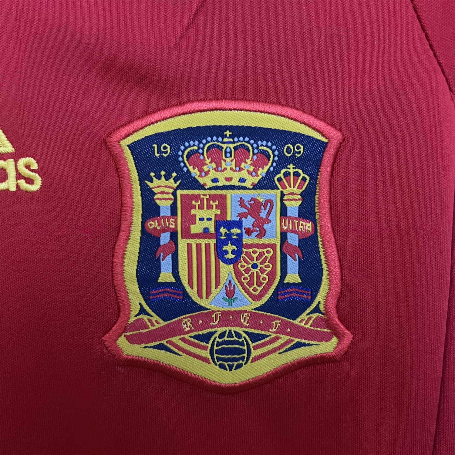 Retro Spain 2010 Home Kids Kit - UnitedFutballJersey