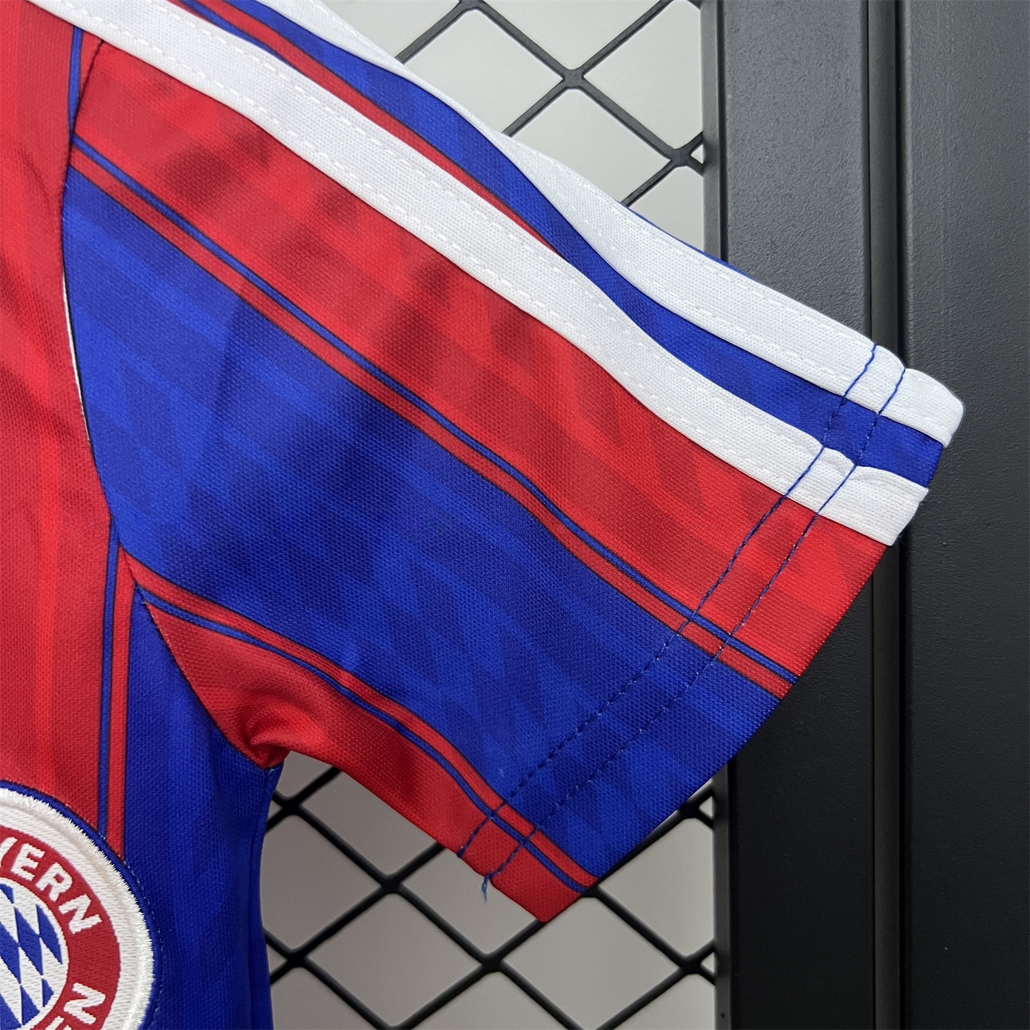 Retro Bayern Munich 1995-97 Home Kids Kit - UnitedFutballJersey