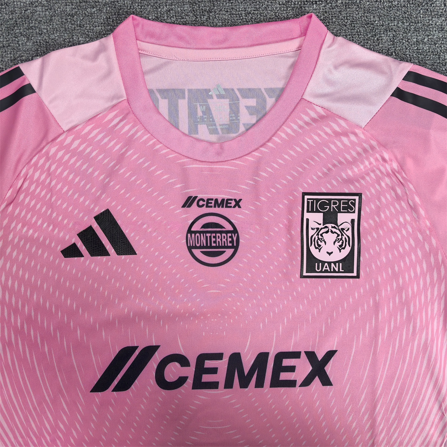 Tigres UANL 25-26 Pink Goalkeeper Jersey - Fans Version - UnitedFutballJersey