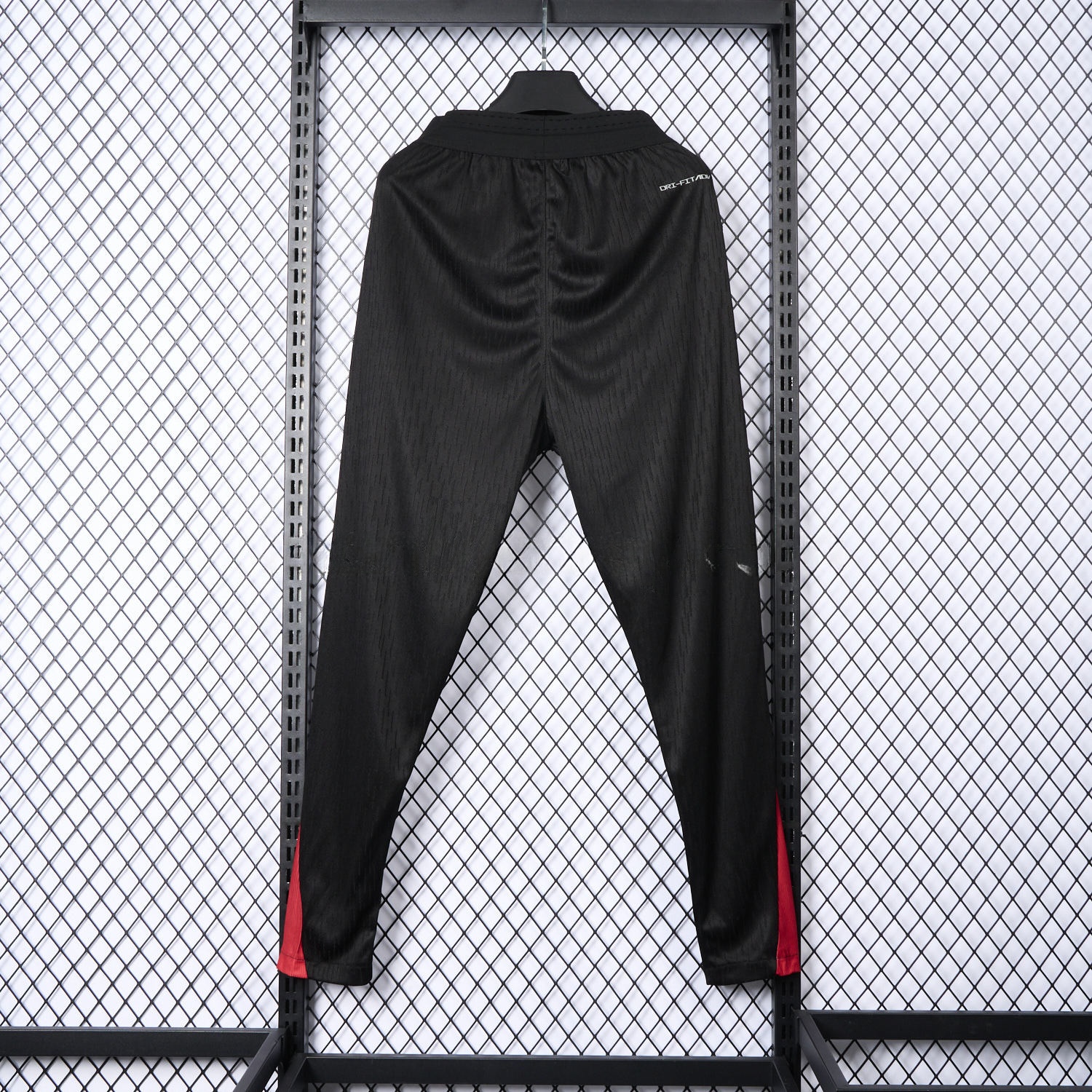 Liver.pool 24-25 Black Training Pants - Player Version - UnitedFutballJersey