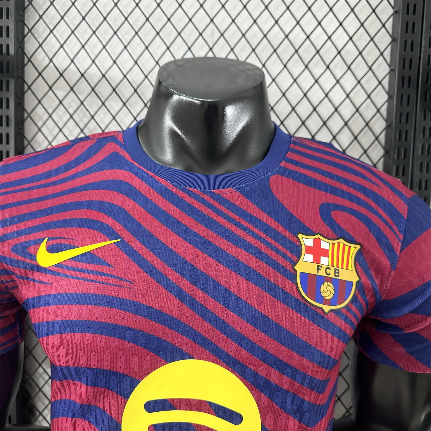 B.A.R.S.A 25-26 Red & Blue Contours Special Jersey - Player Version - UnitedFutballJersey